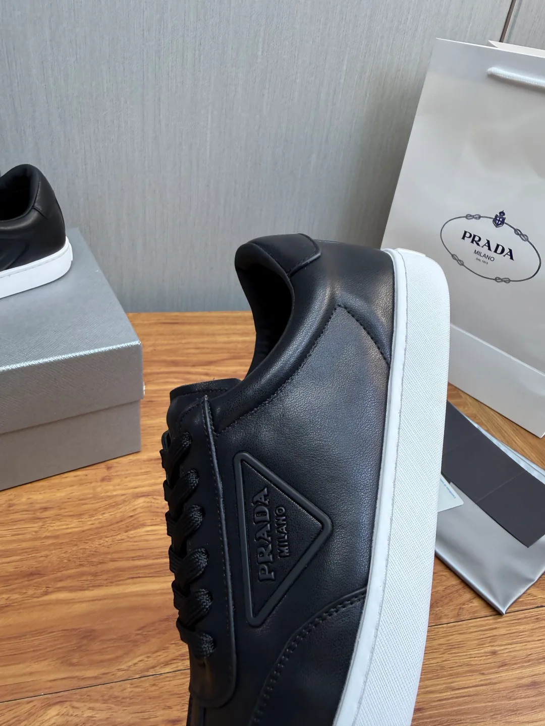 Men's Sneakers PRADA 18263659