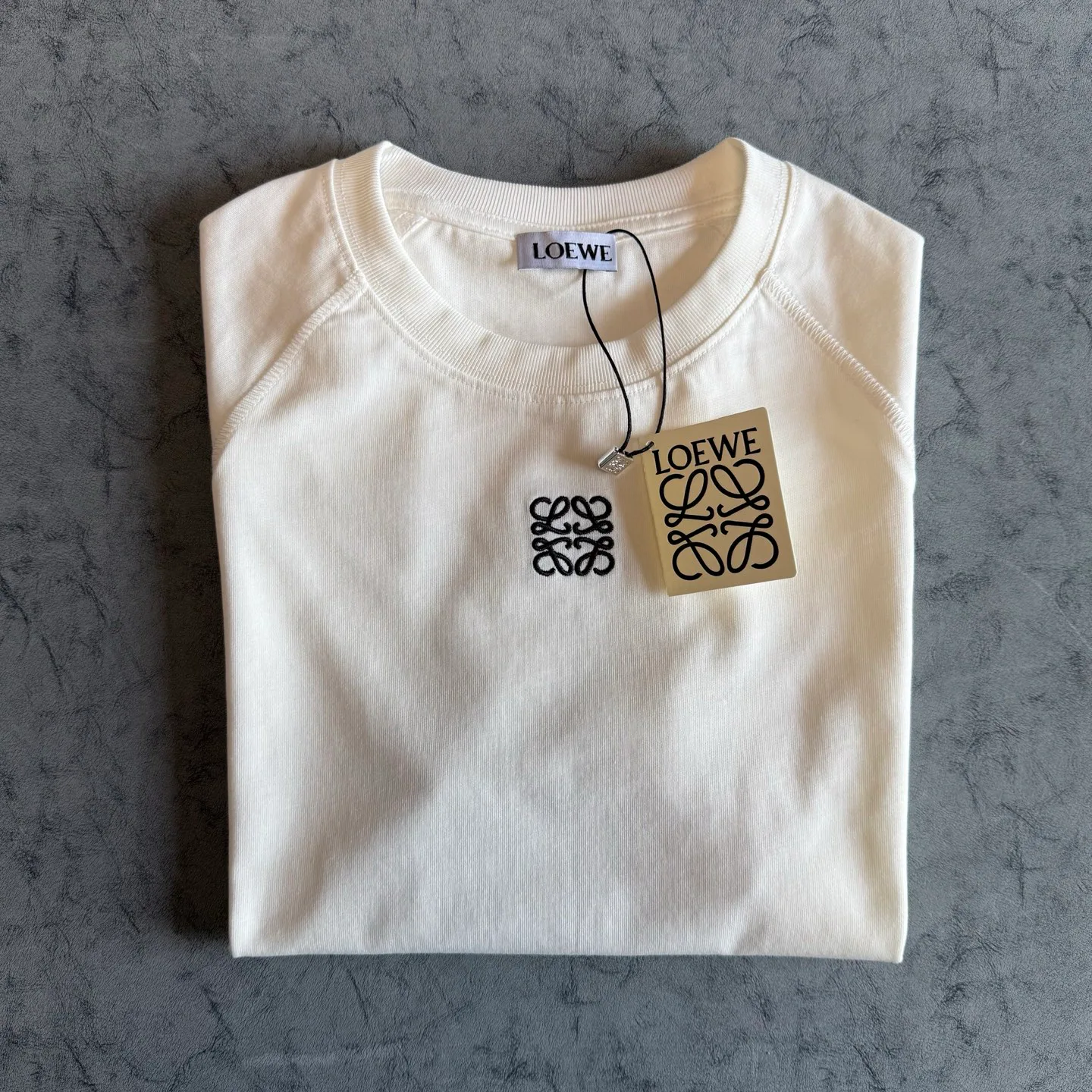 Women's T-Shirts LOEWE 17124170
