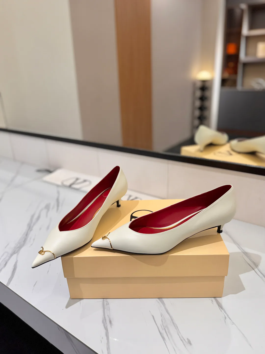 Women's Heels VALENTINO 18134915