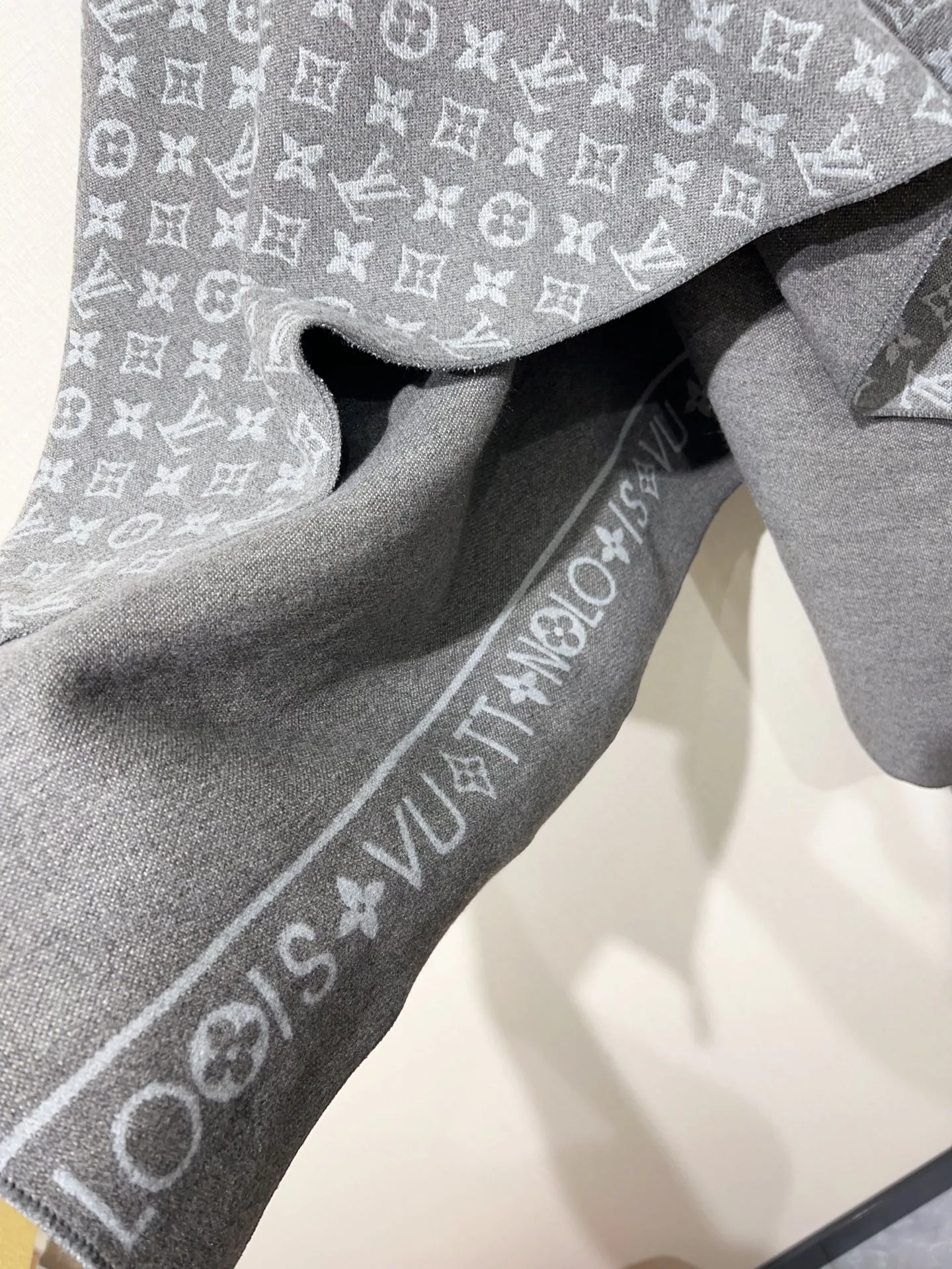 Women's Coats LOUIS VUITTON 18413326