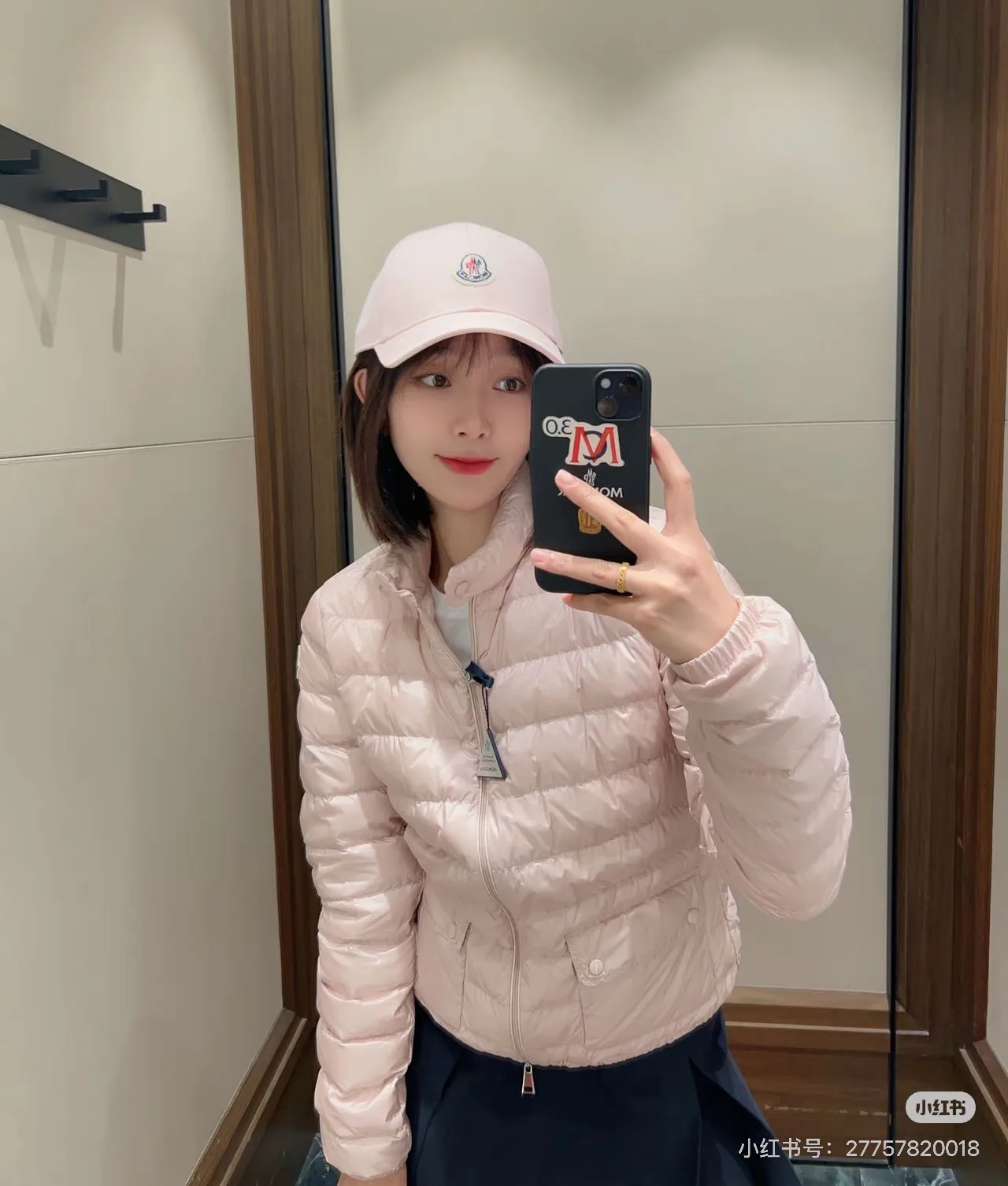 Women's Jackets And Down Jackets MONCLER 18402505