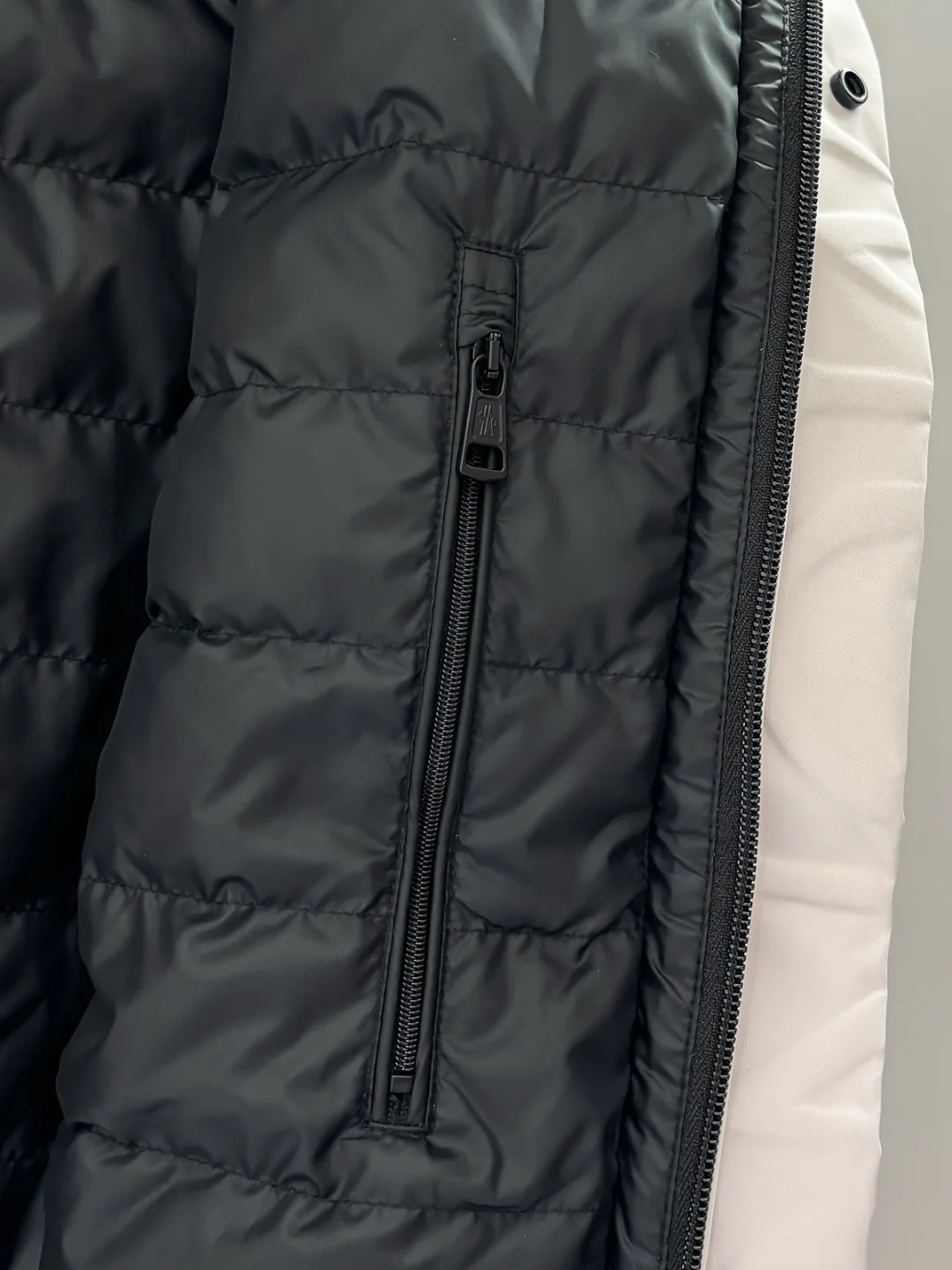 Куртки И Пуховики Мужские Moncler 18596615