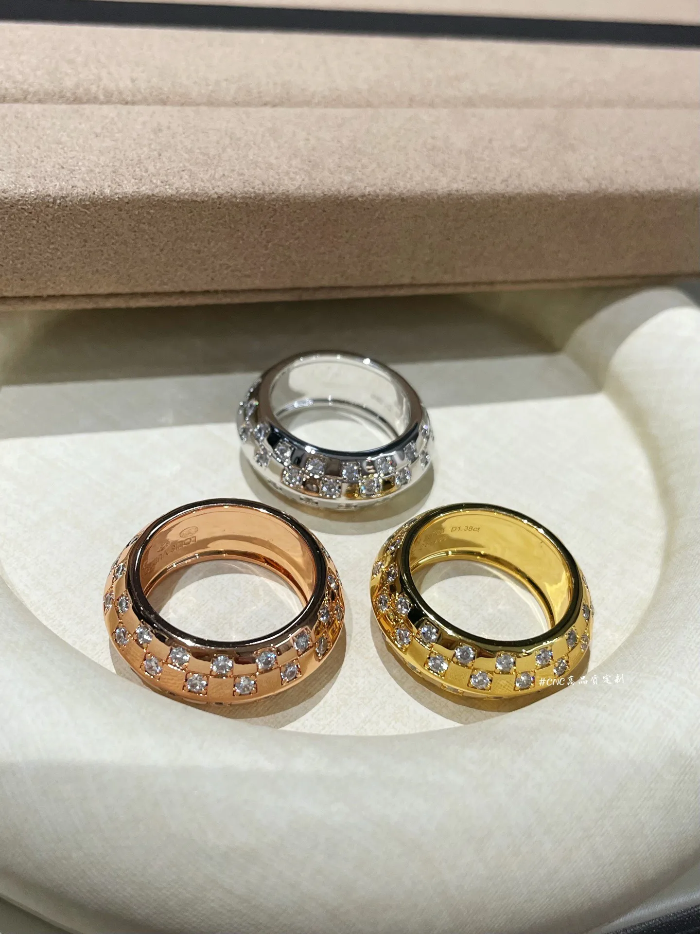 Jewelry LOUIS VUITTON 17819345