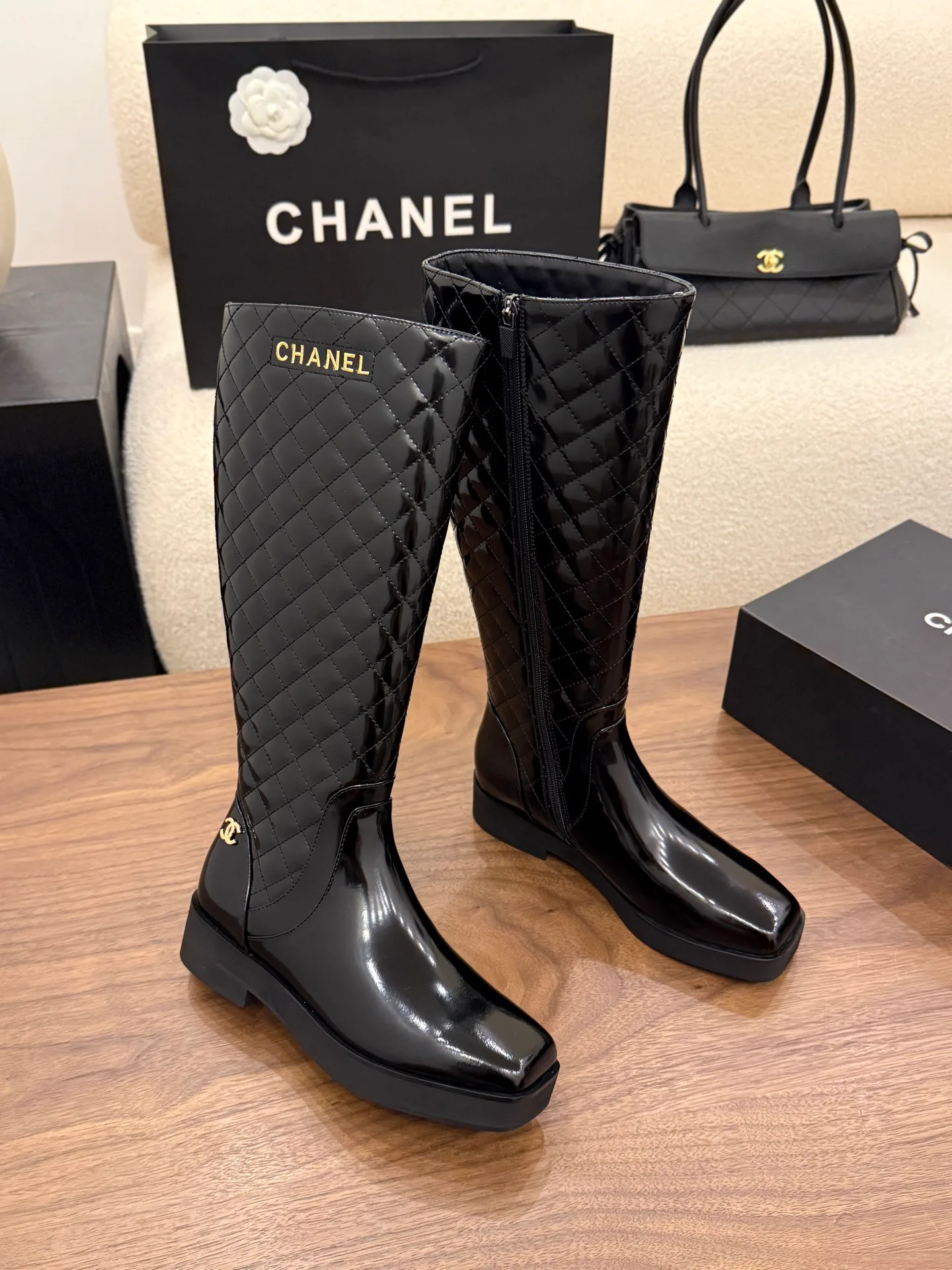 Women's Boots CHANEL 18092654