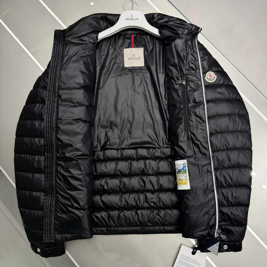 Men's Jackets And Down Jackets MONCLER 18327185