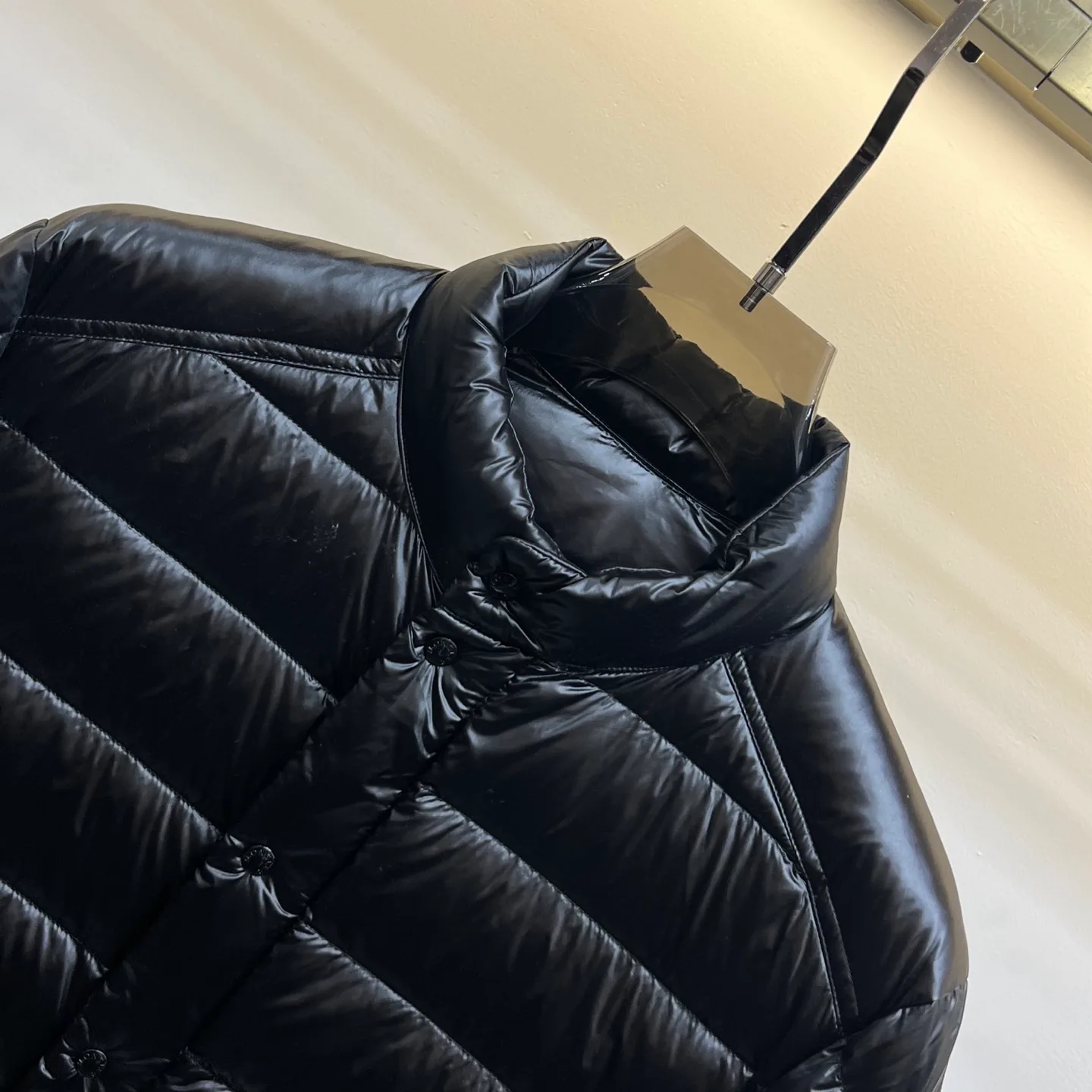Women's Jackets And Down Jackets MONCLER 18048015