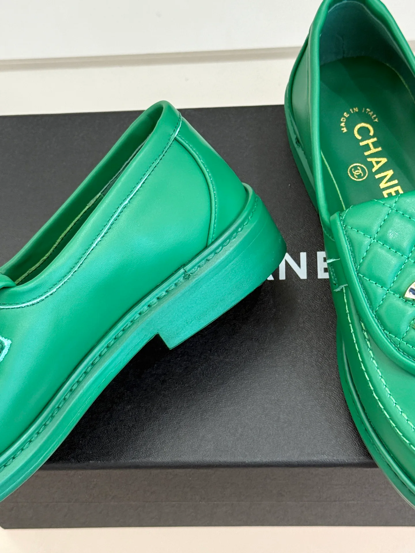 Women's Loafers And Moccasins CHANEL 17336061