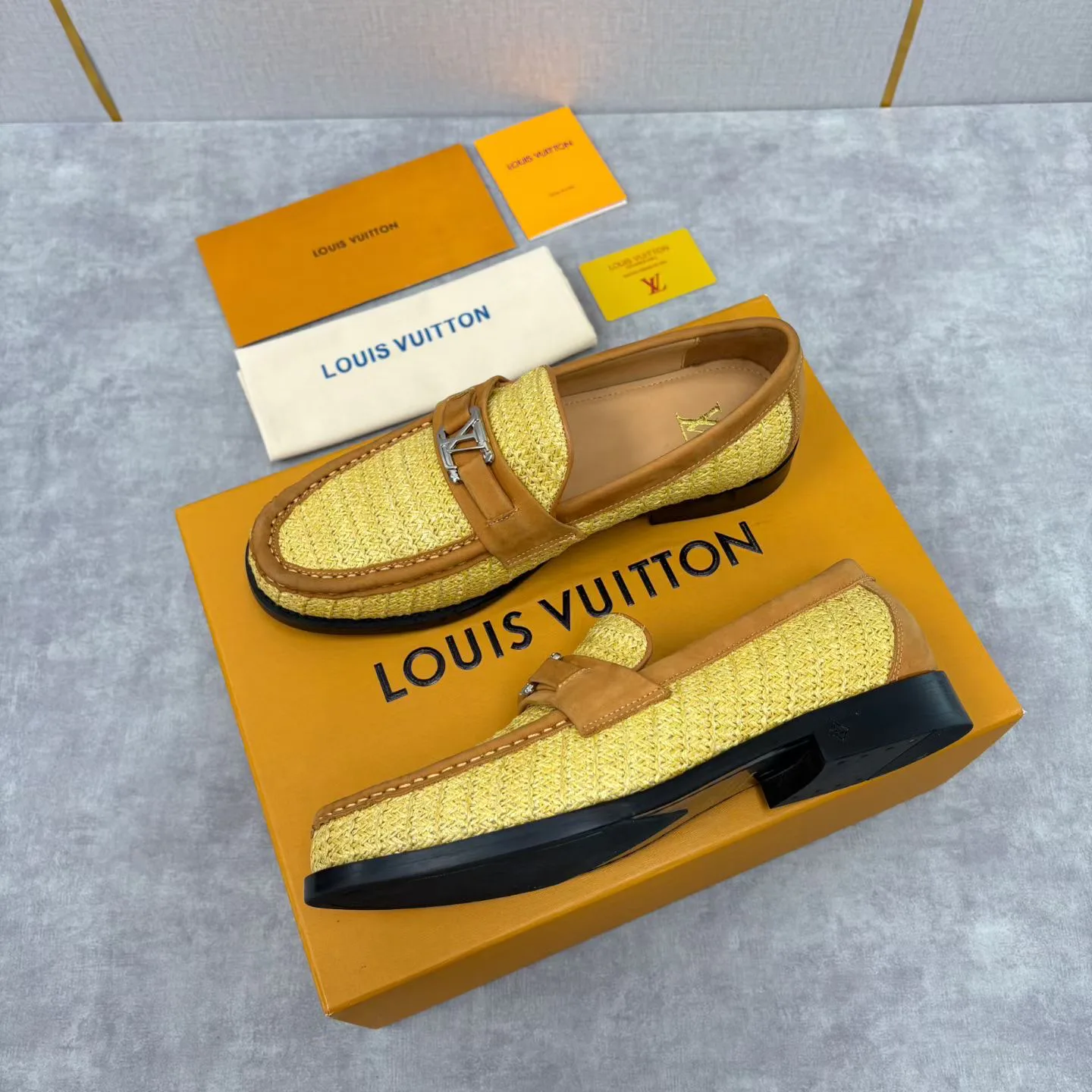 Men's Loafers And Dress Shoes LOUIS VUITTON 18193948