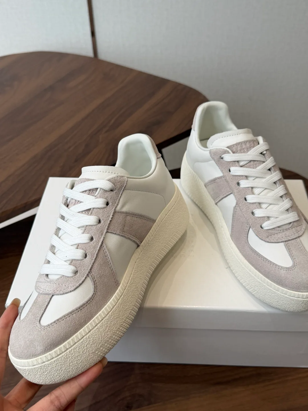 Women's Sneakers MAISON MARGIELA 16929925