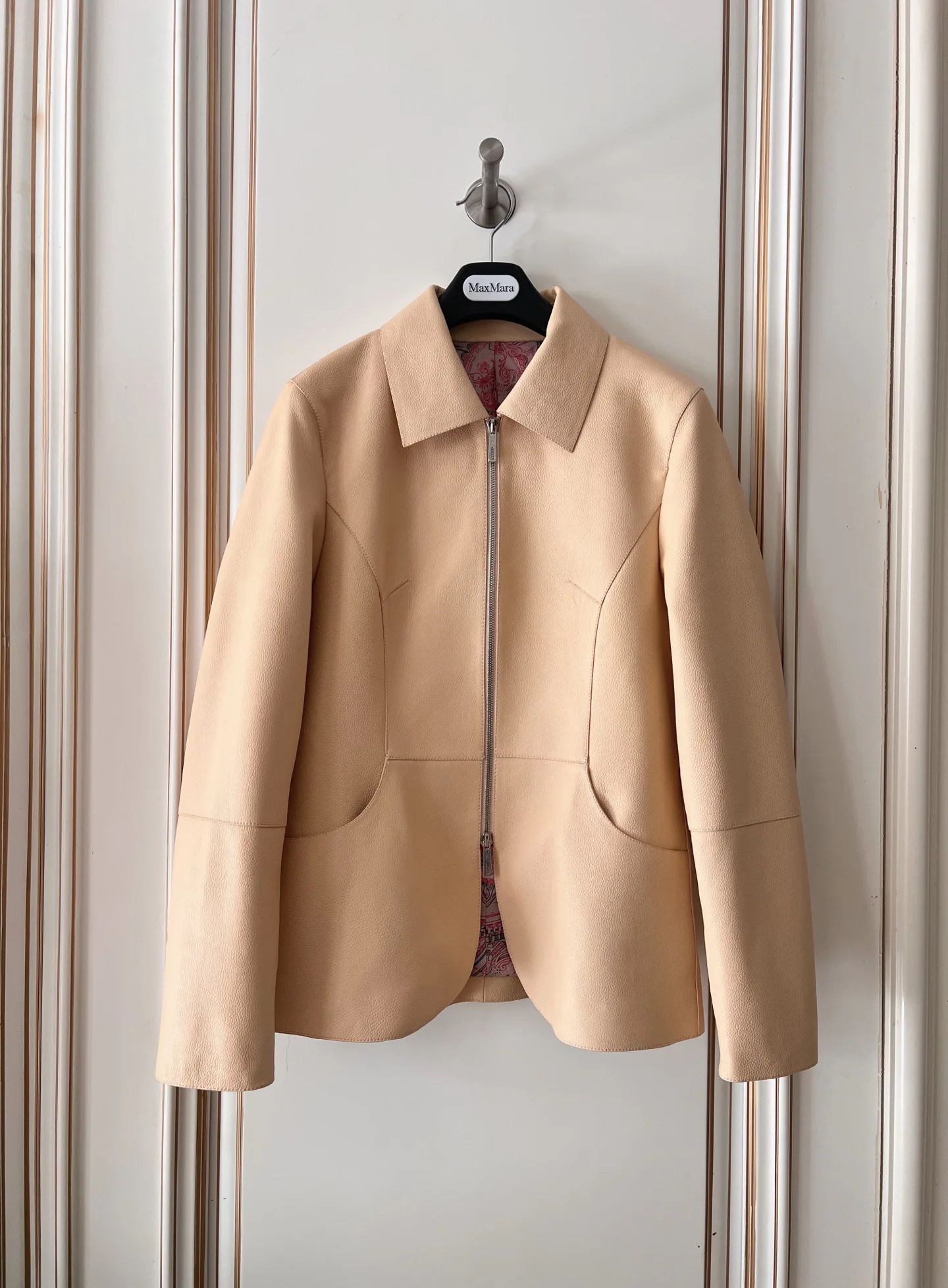 Women's Leather Jackets And Sheepskin Coats HERMES 18090819