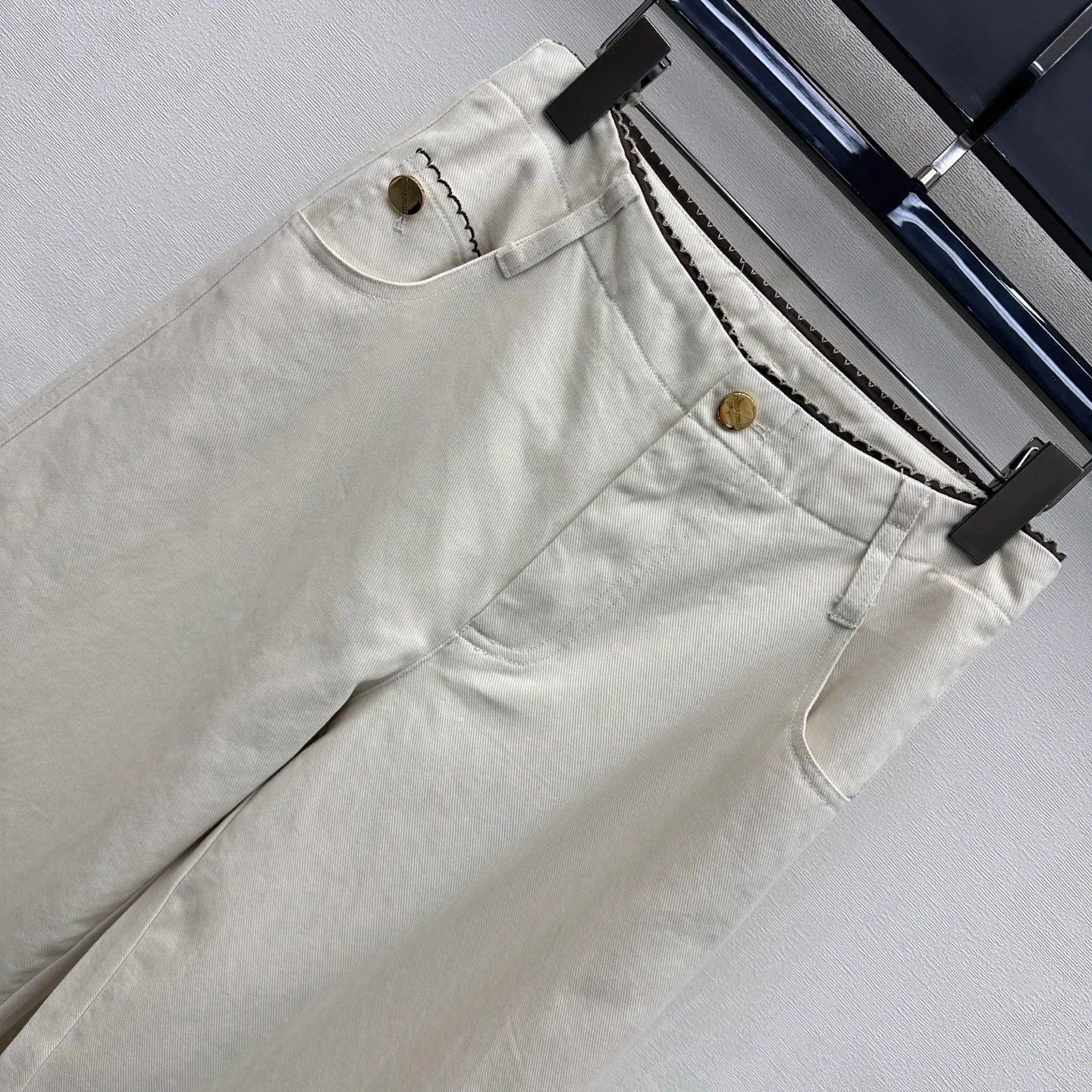Women's Trousers MIU MIU 18510271