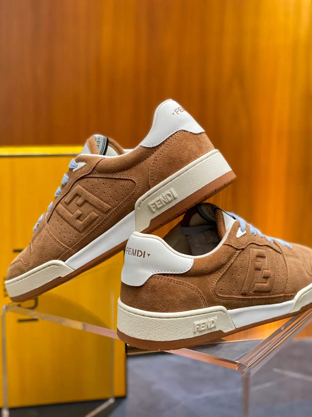 Women's Sneakers FENDI 17844292