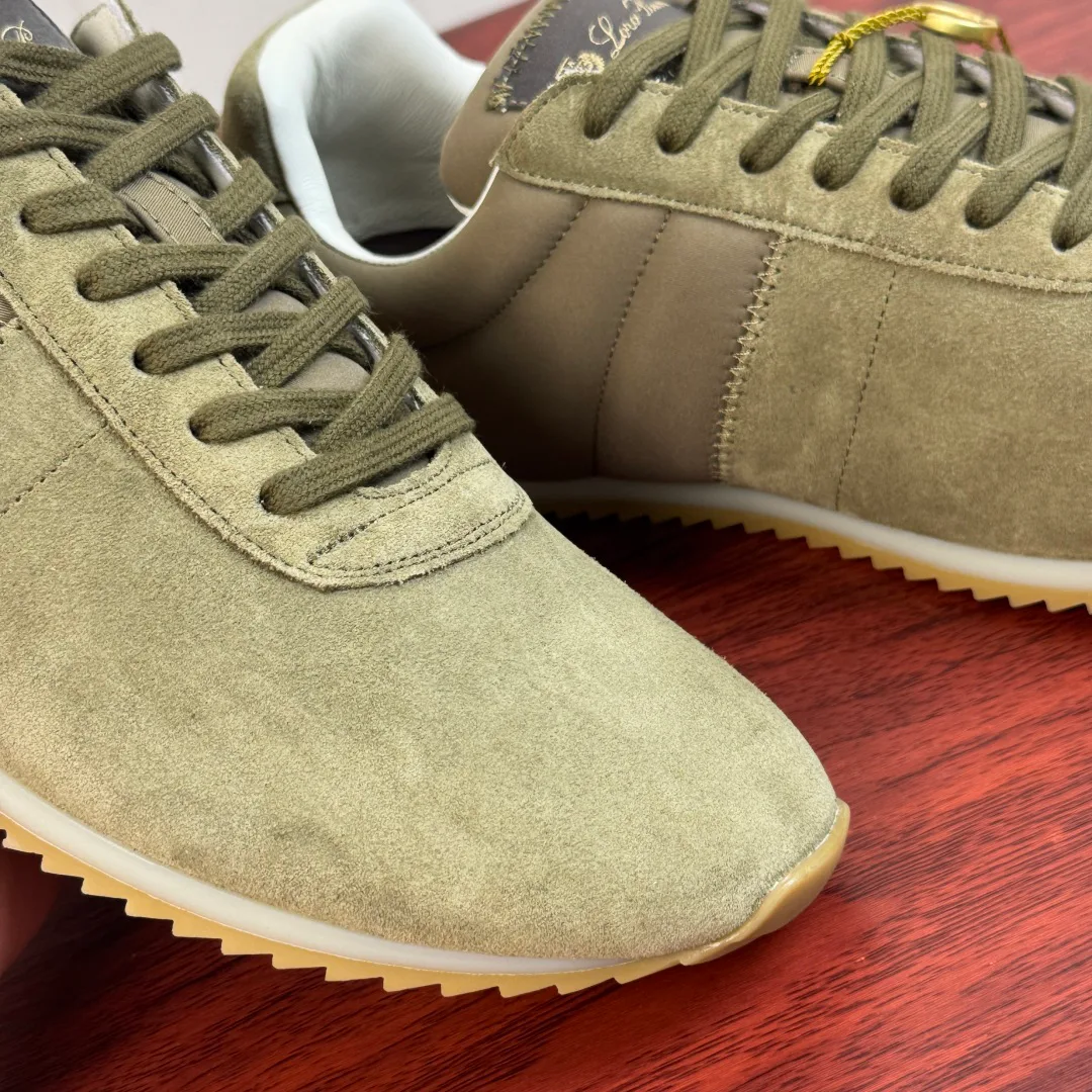 Women's Sneakers LORO PIANA 17636488