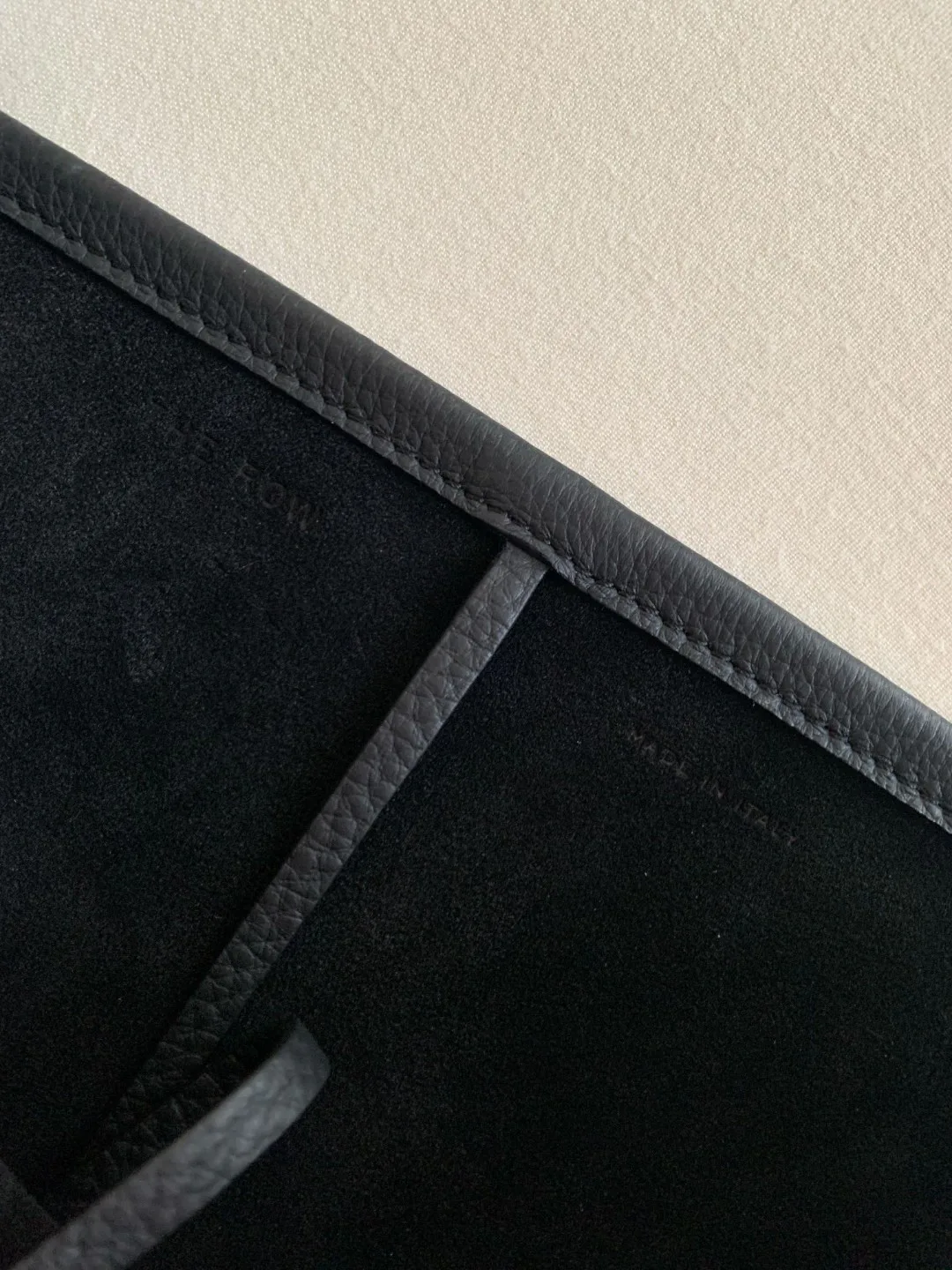 Women's Classic Handbags THE ROW 18070654