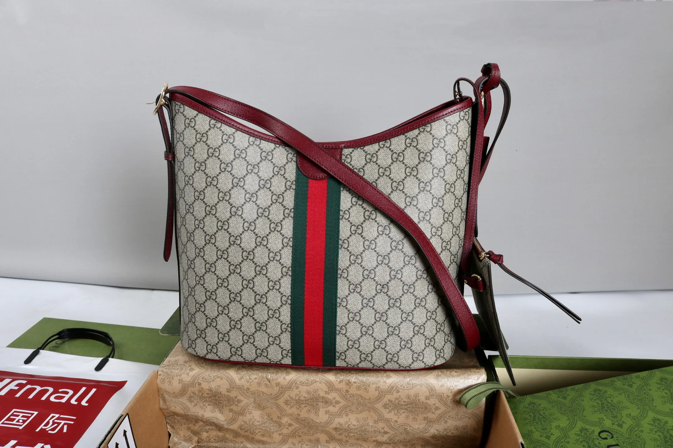 Women's Classic Handbags GUCCI 17838089