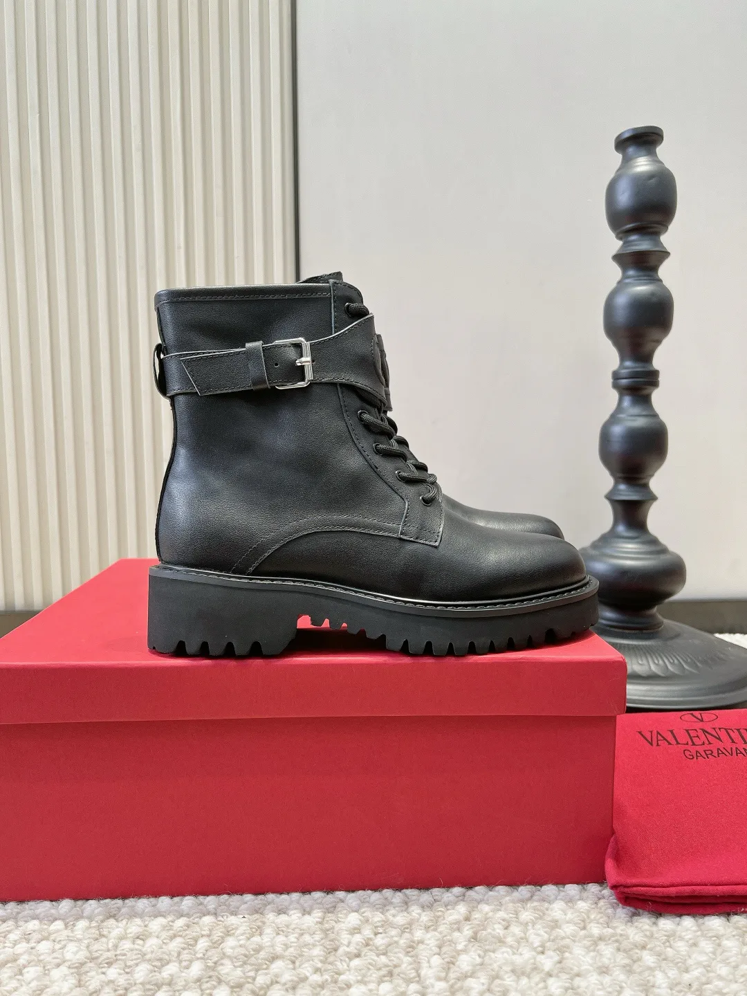 Women's Ankle Boots VALENTINO 17869528