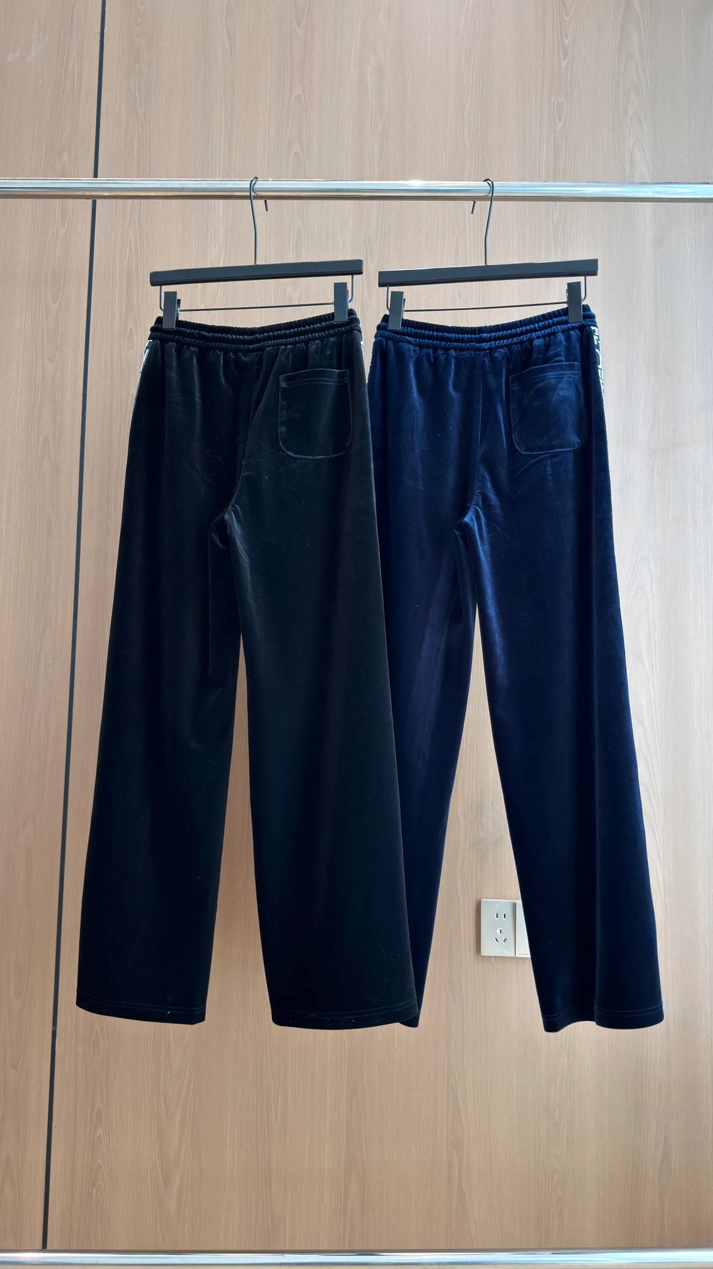 Women's Trousers CHRISTIAN DIOR 18017086