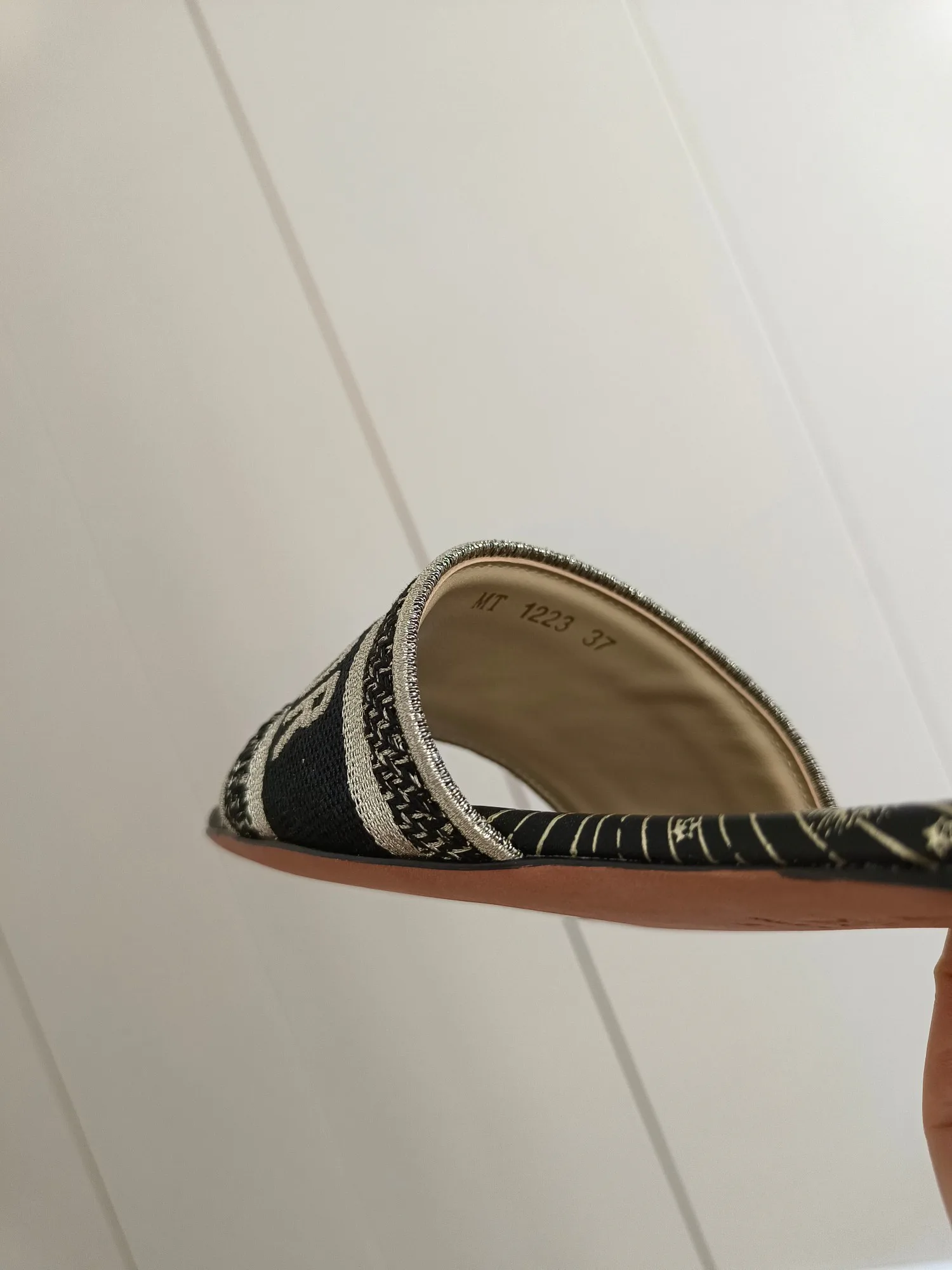 Women's Flip-Flops CHRISTIAN DIOR 17998148