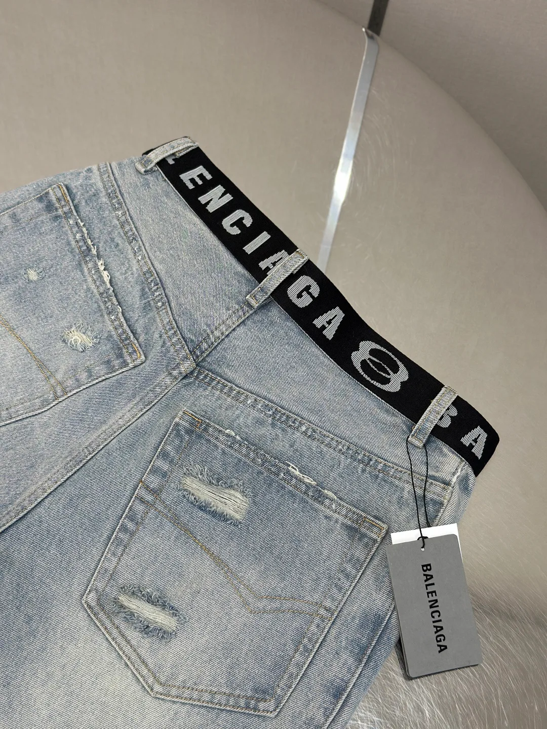 Men's Jeans BALENCIAGA 17468325