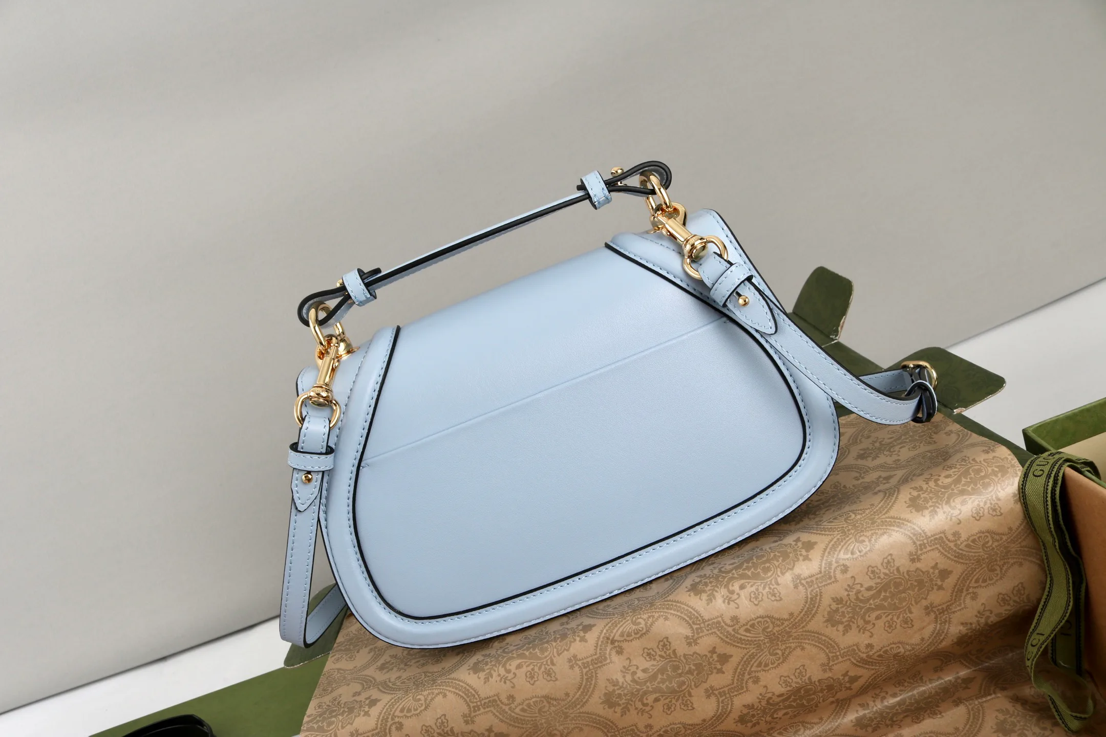 Women's Classic Handbags GUCCI 18065522