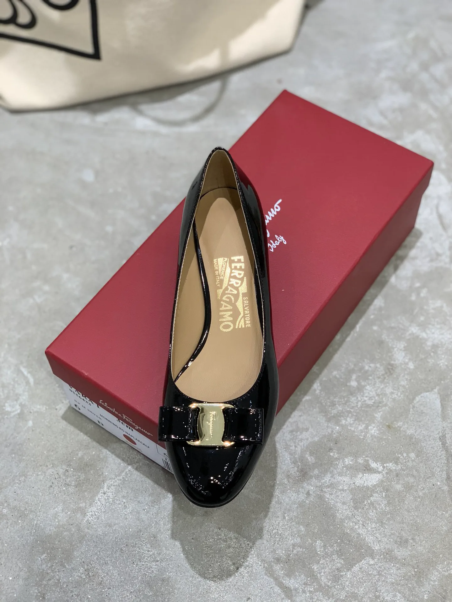 Women's Ballet Flats SALVATORE FERRAGAMO 18340689