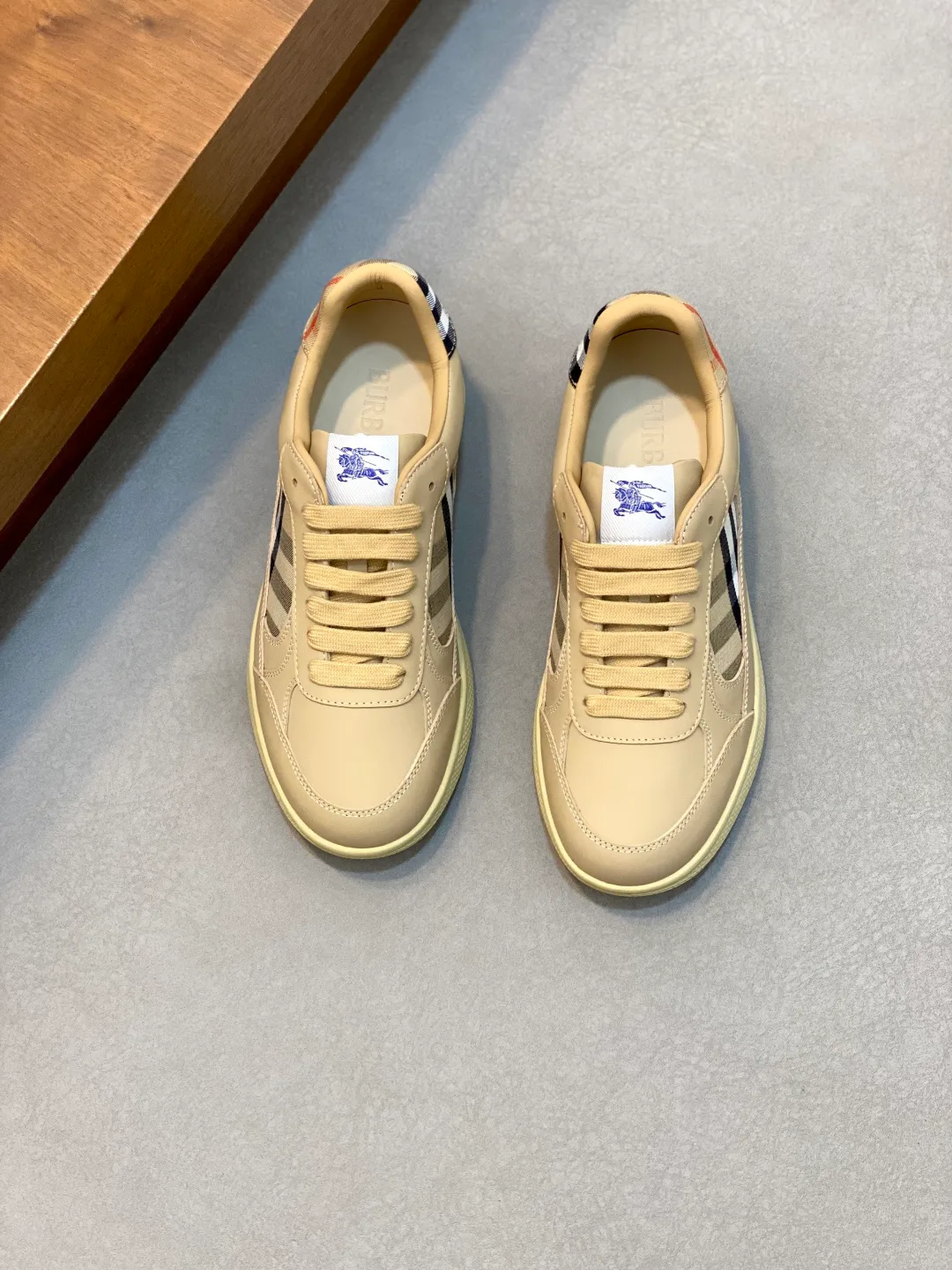Men's Sneakers BURBERRY 17420360