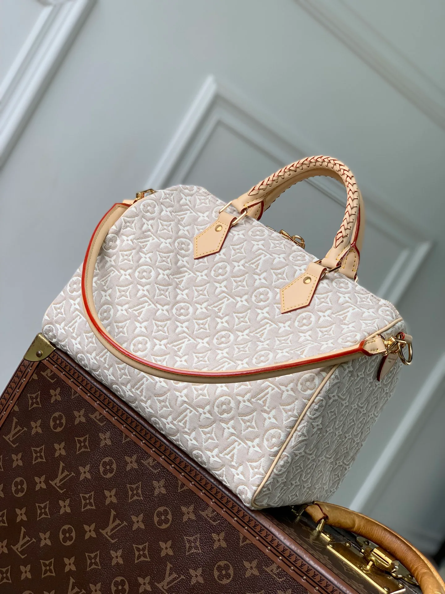 Women's Classic Handbags LOUIS VUITTON 17806371