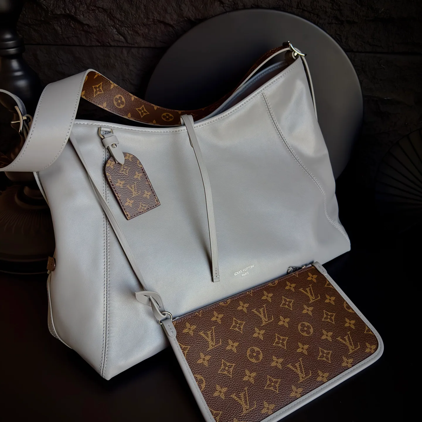 Women's Classic Handbags LOUIS VUITTON 17906955