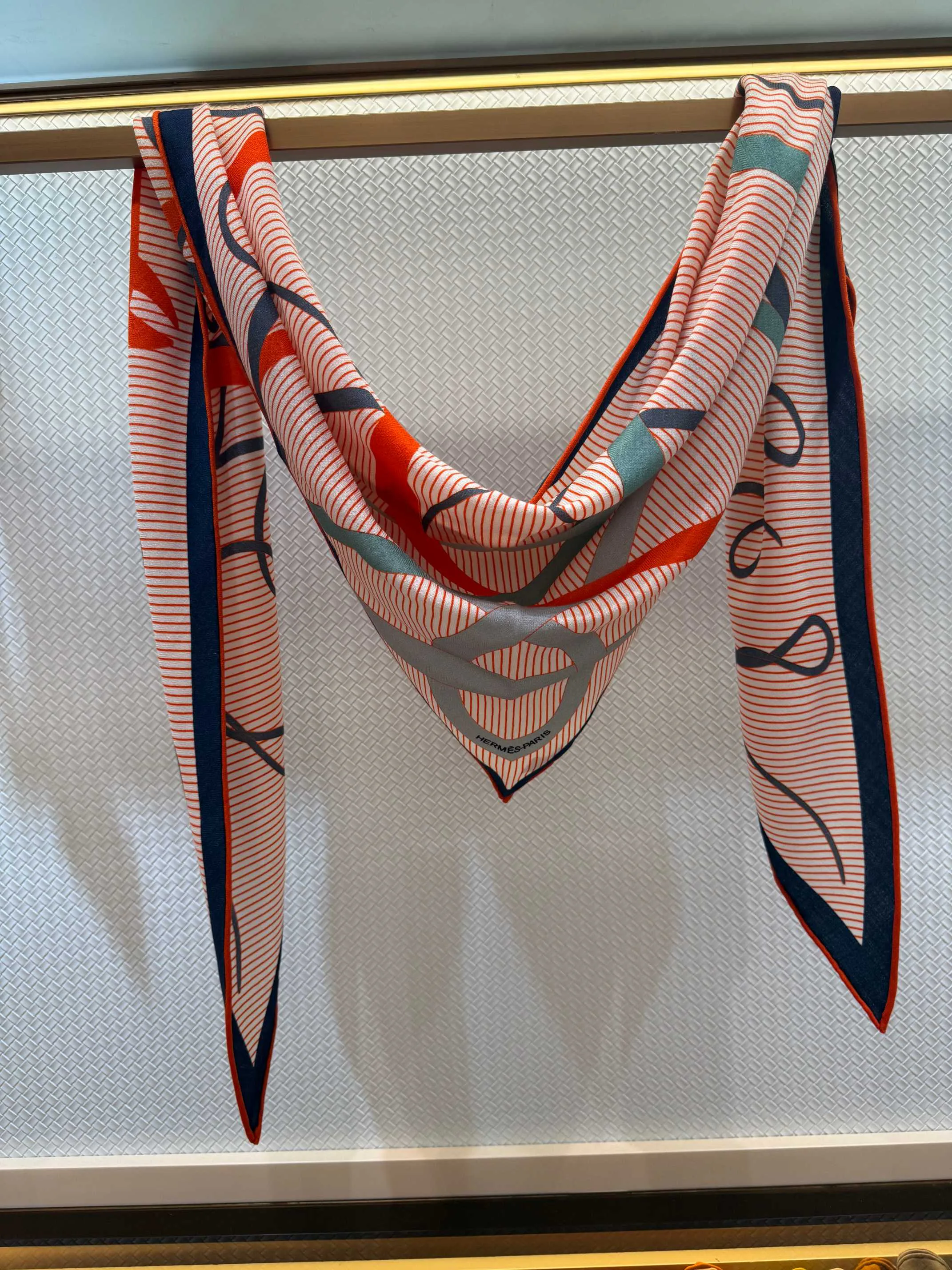 Silk Scarves HERMES 18094802