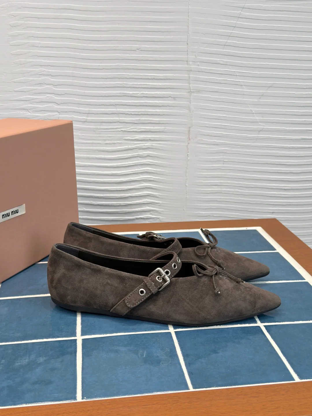 Women's Ballet Flats MIU MIU 18125393