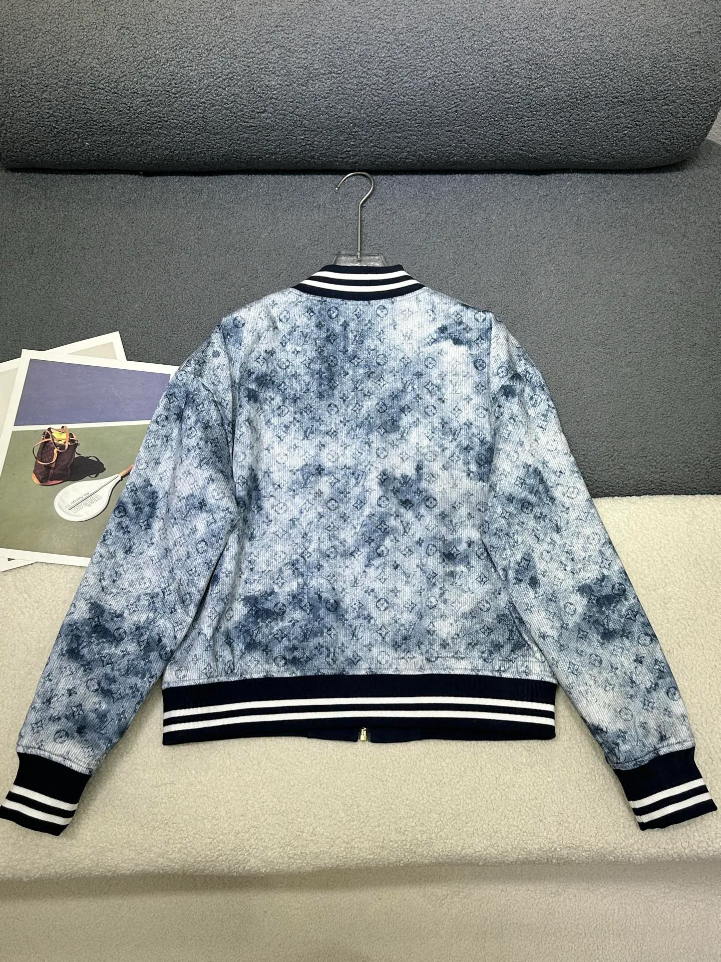 Women's Jackets And Down Jackets LOUIS VUITTON 18396729