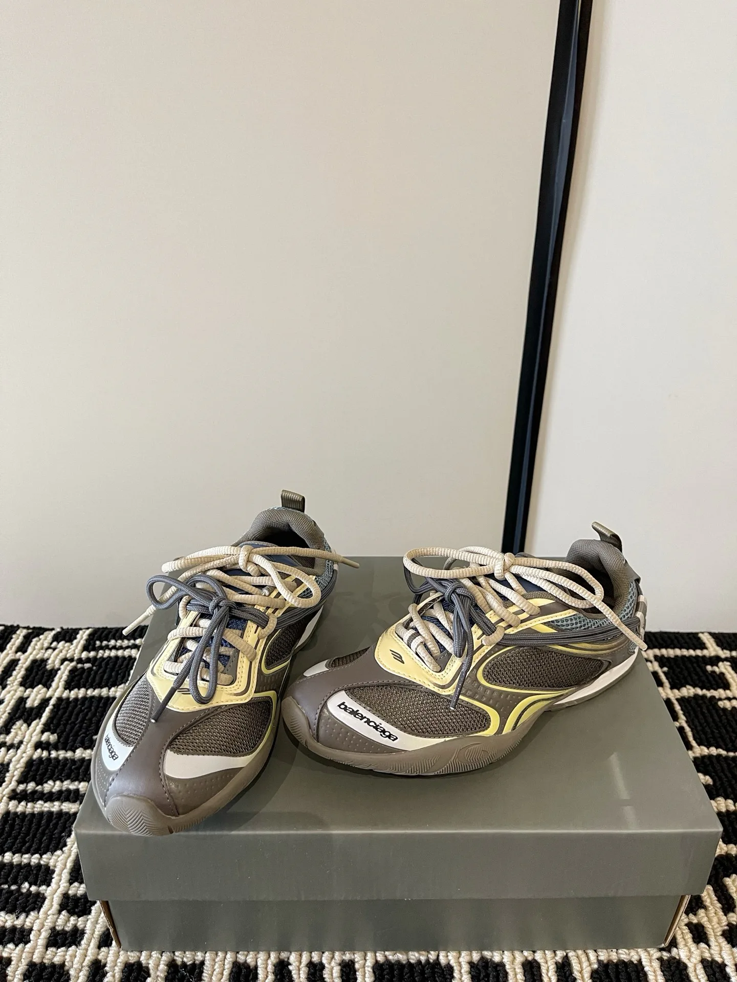 Women's Sneakers BALENCIAGA 18386313