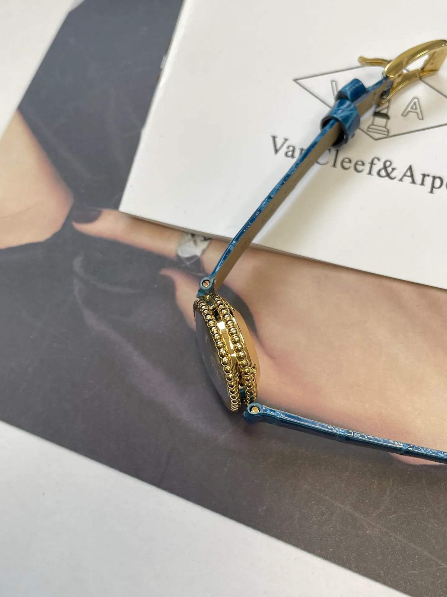 Women's Watches VAN CLEEF & ARPELS 17336727