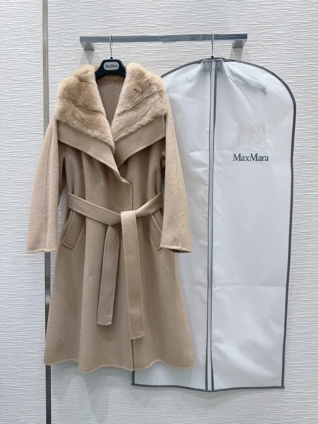 Women's Coats MAX MARA 18456293