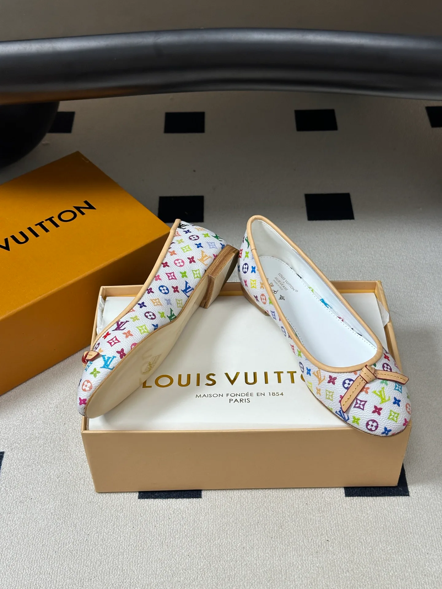 Women's Ballet Flats LOUIS VUITTON 18049410