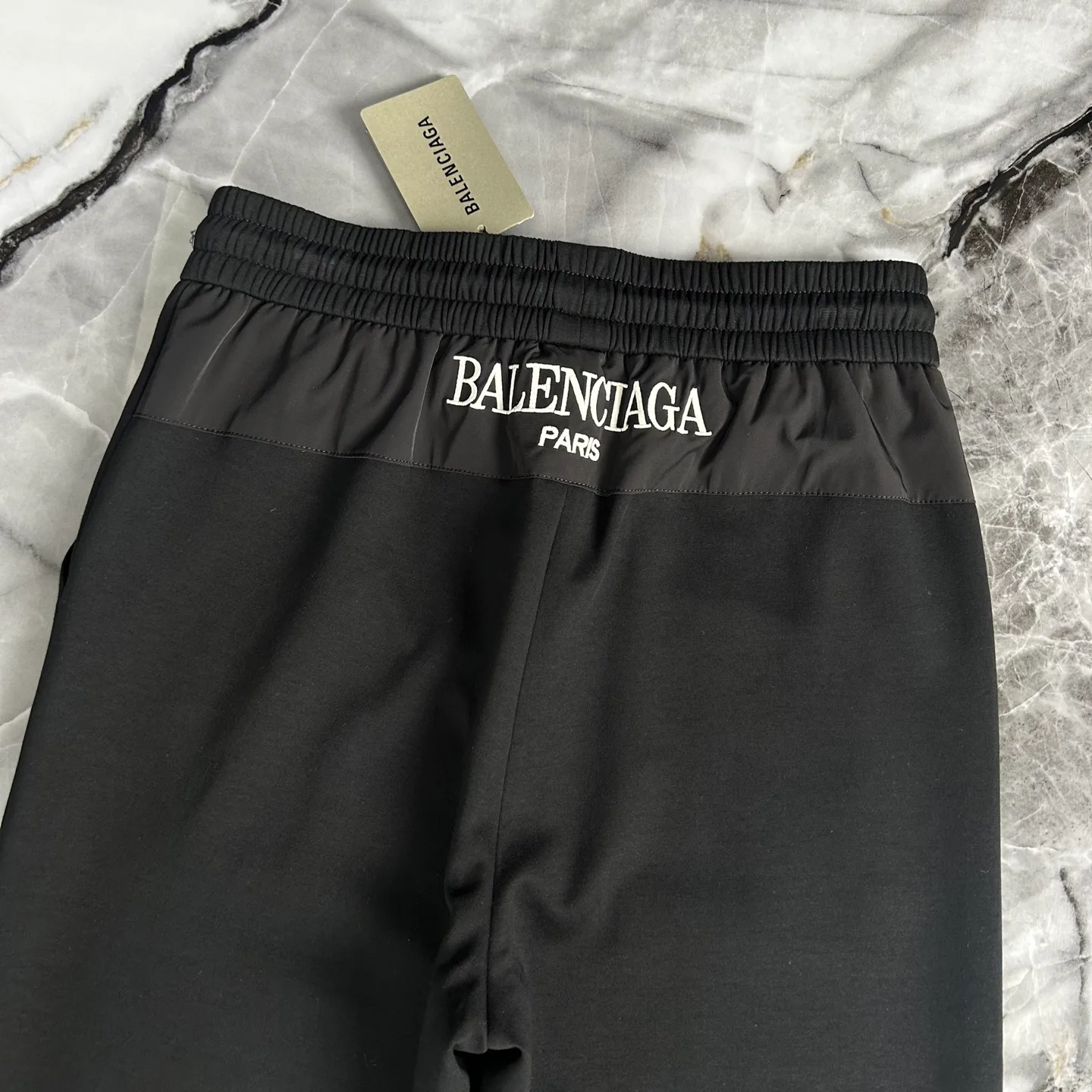 Men's Trousers BALENCIAGA 17642136