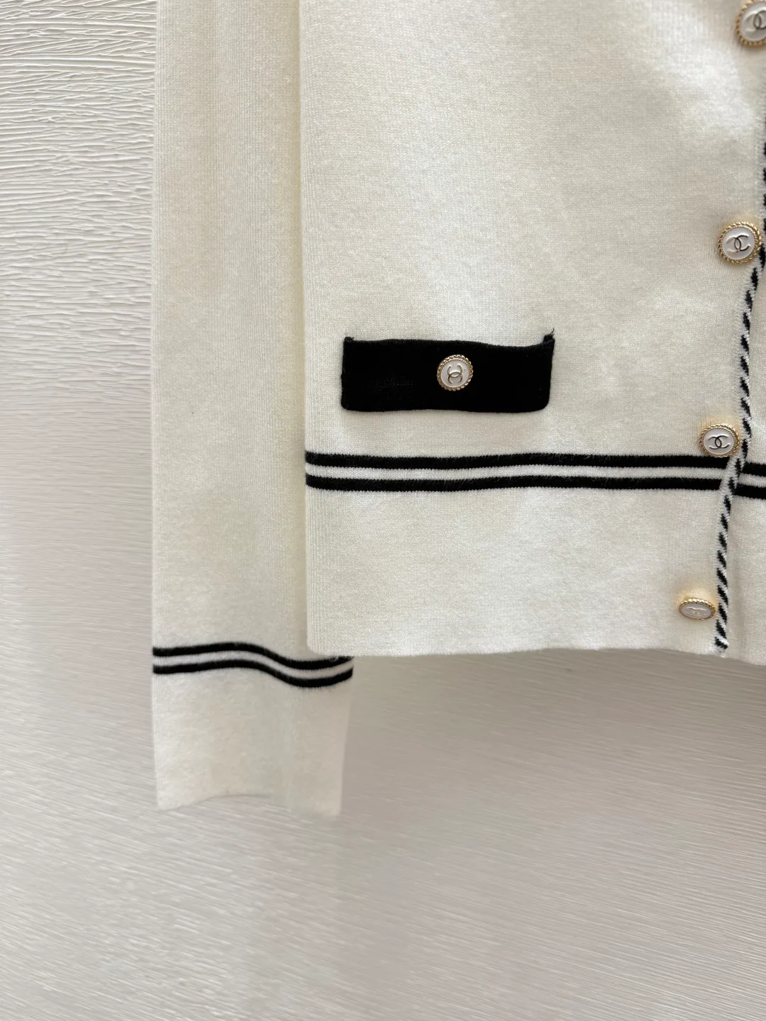 Women's Jumpers And Sweaters CHANEL 18410681