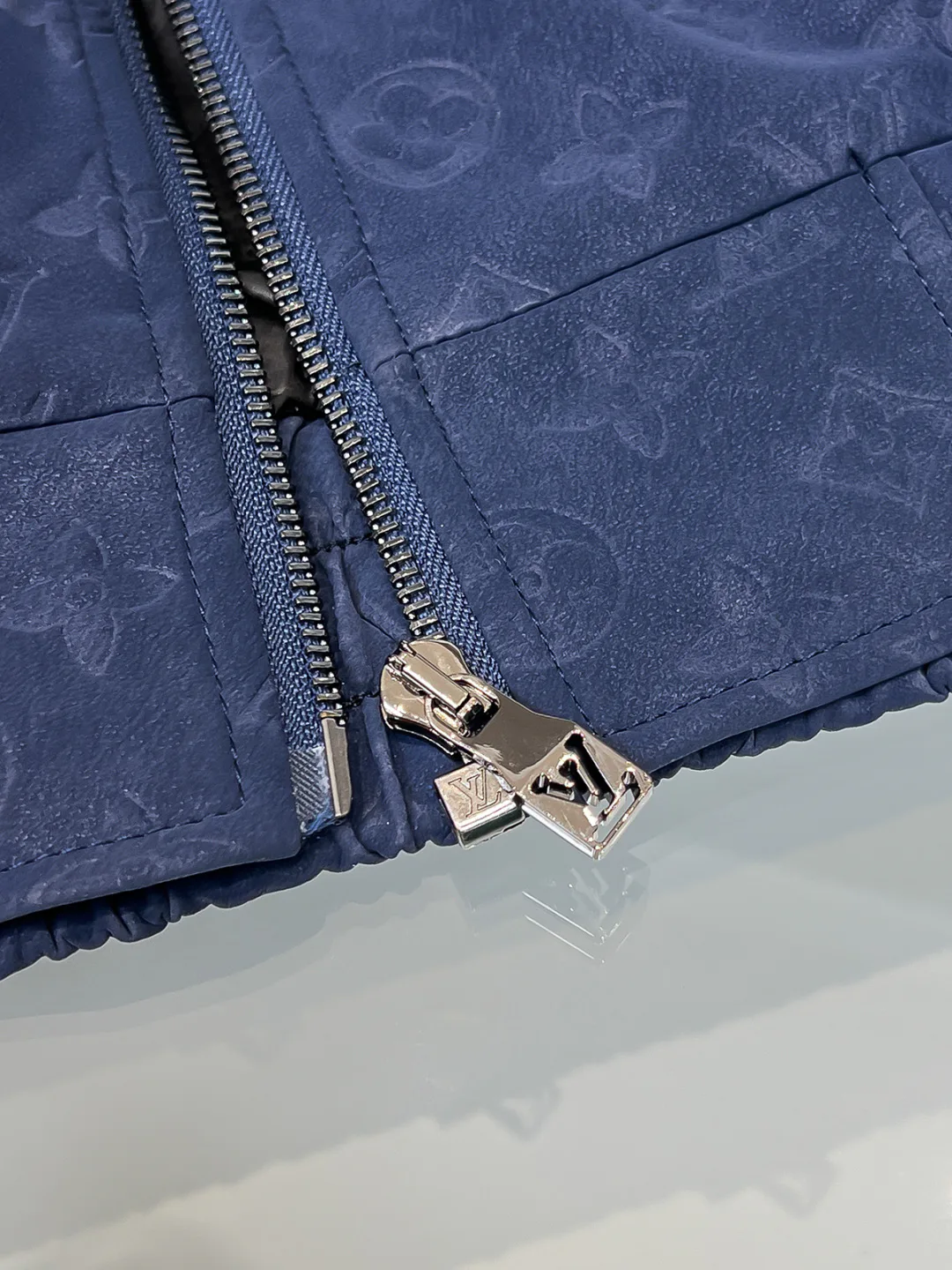 Men's Jackets And Down Jackets LOUIS VUITTON 18499110