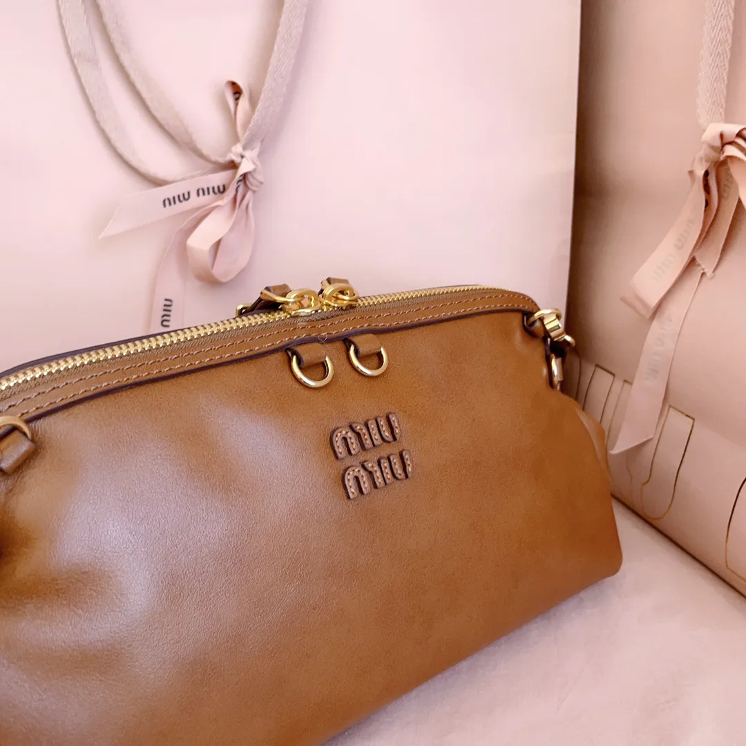 Классические Сумки Женские Miu Miu 18602505