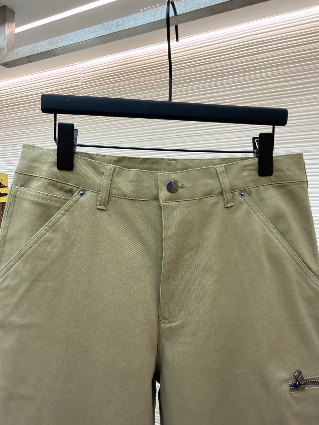 Men's Trousers MONCLER 18309033