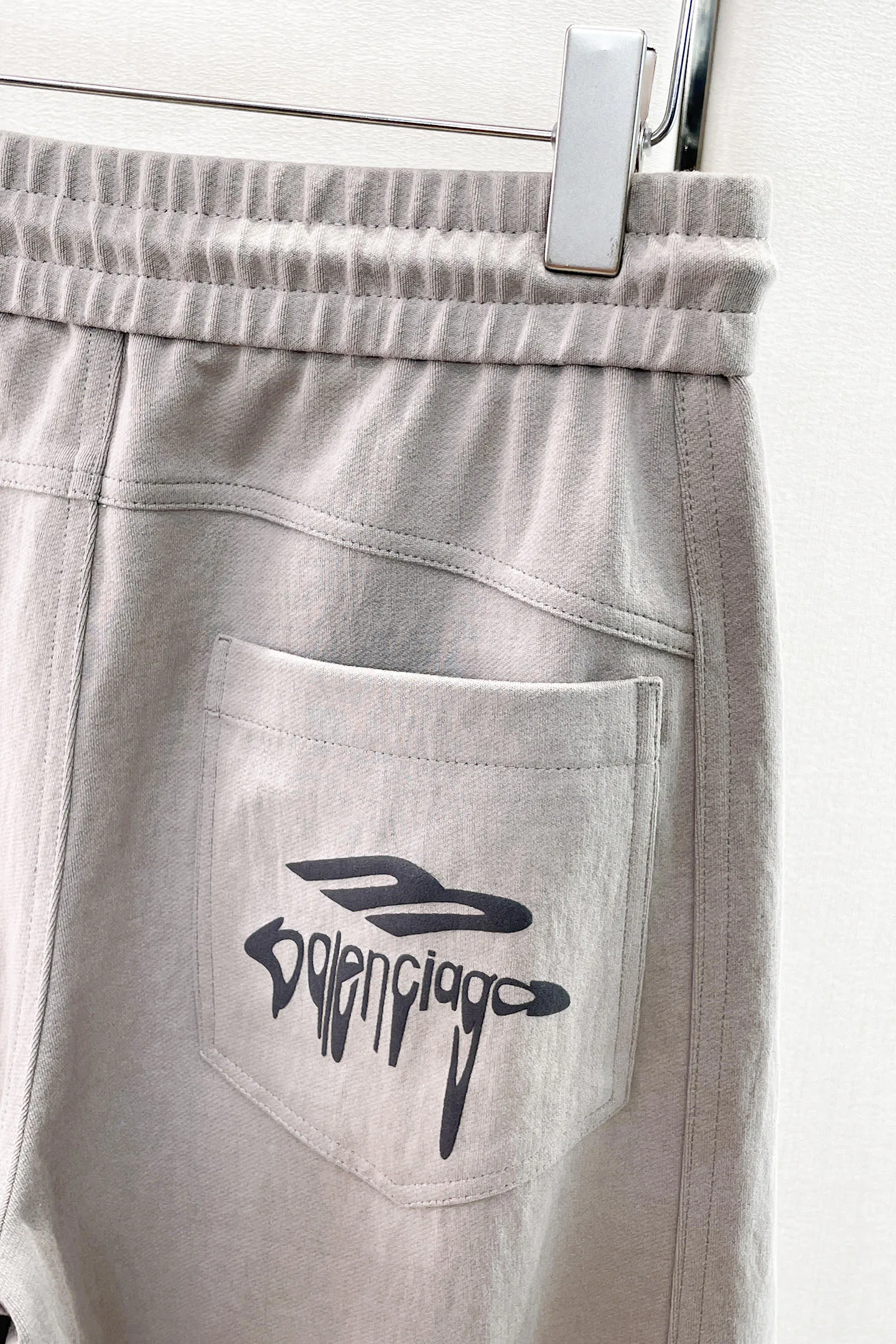 Men's Trousers BALENCIAGA 18345693