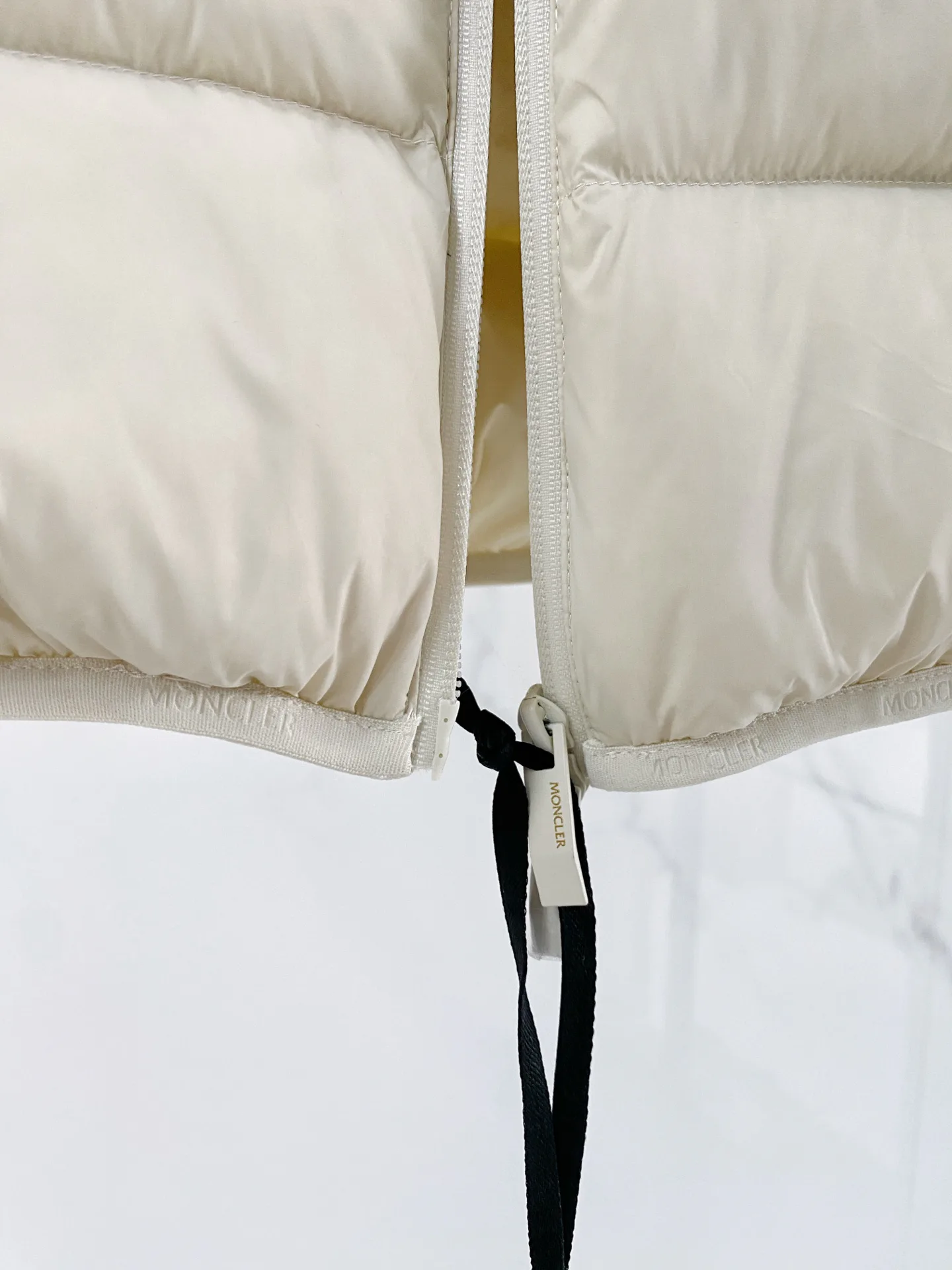 Men's Jackets And Down Jackets MONCLER 18007650
