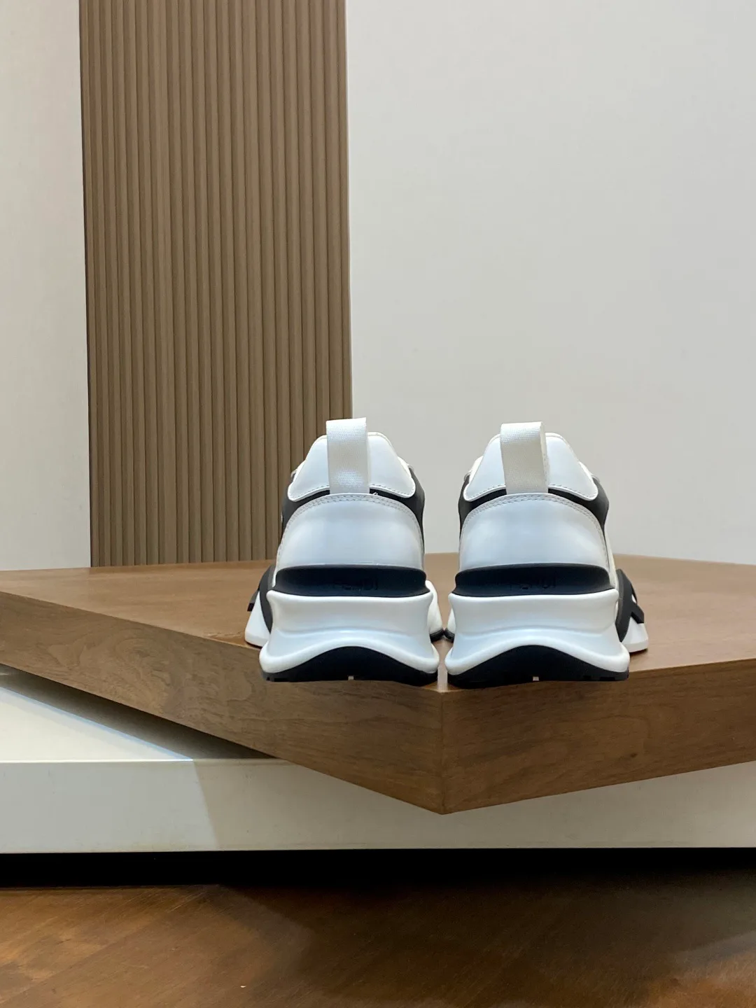 Men's Sneakers FENDI 18079022