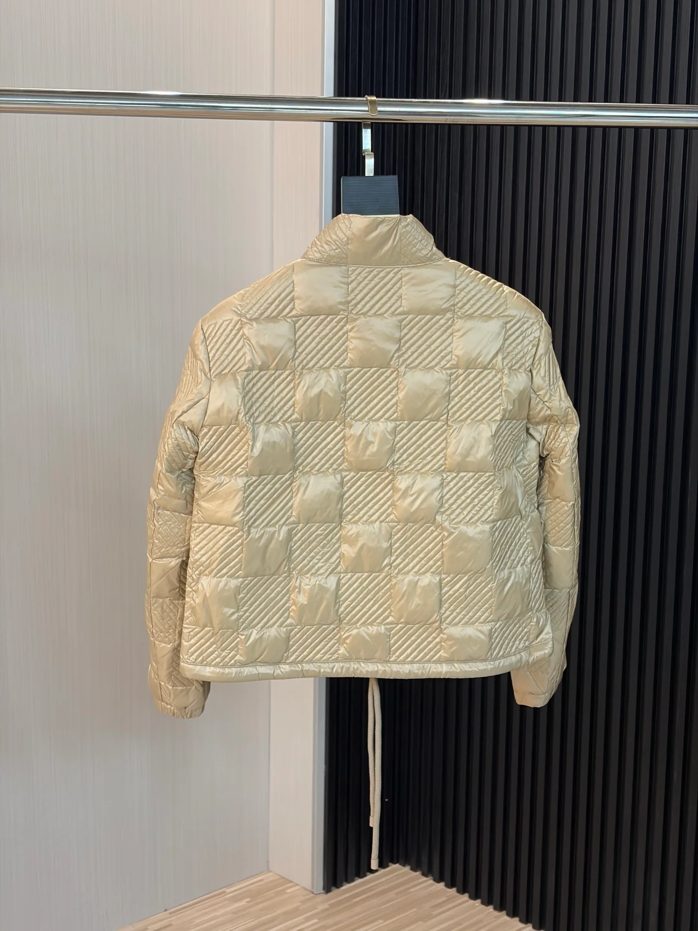 Men's Jackets And Down Jackets MONCLER 18434682