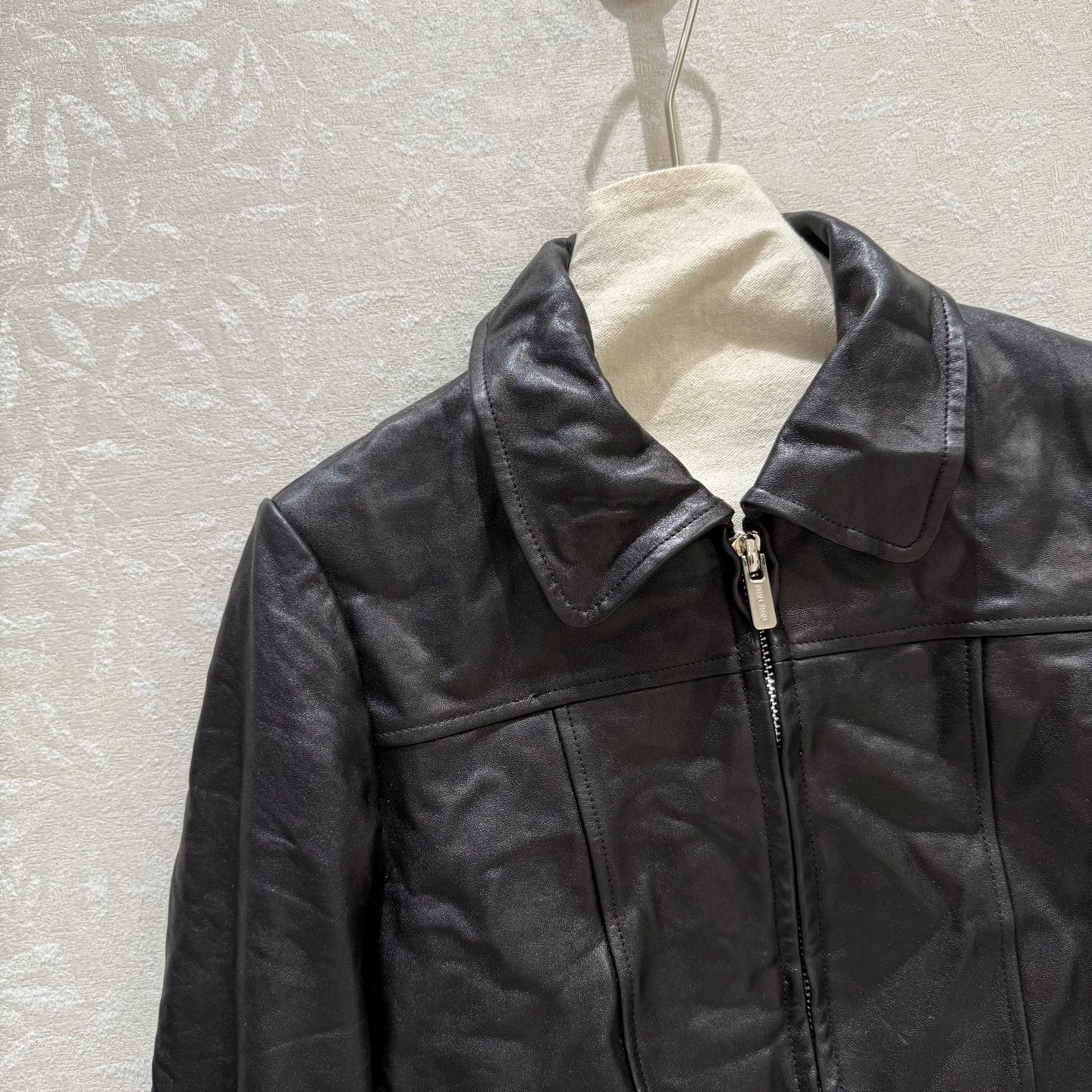 Women's Leather Jackets And Sheepskin Coats MIU MIU 18172602