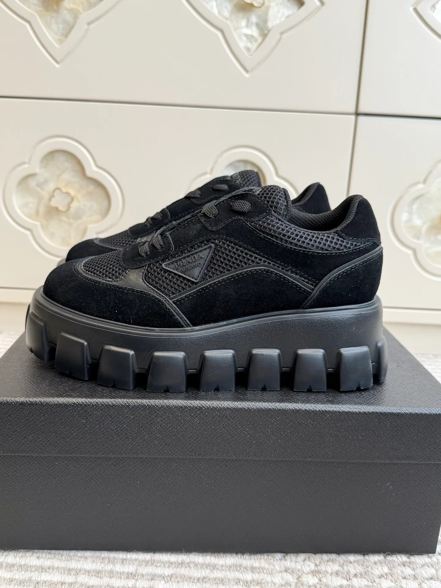 Women's Sneakers PRADA 18261279
