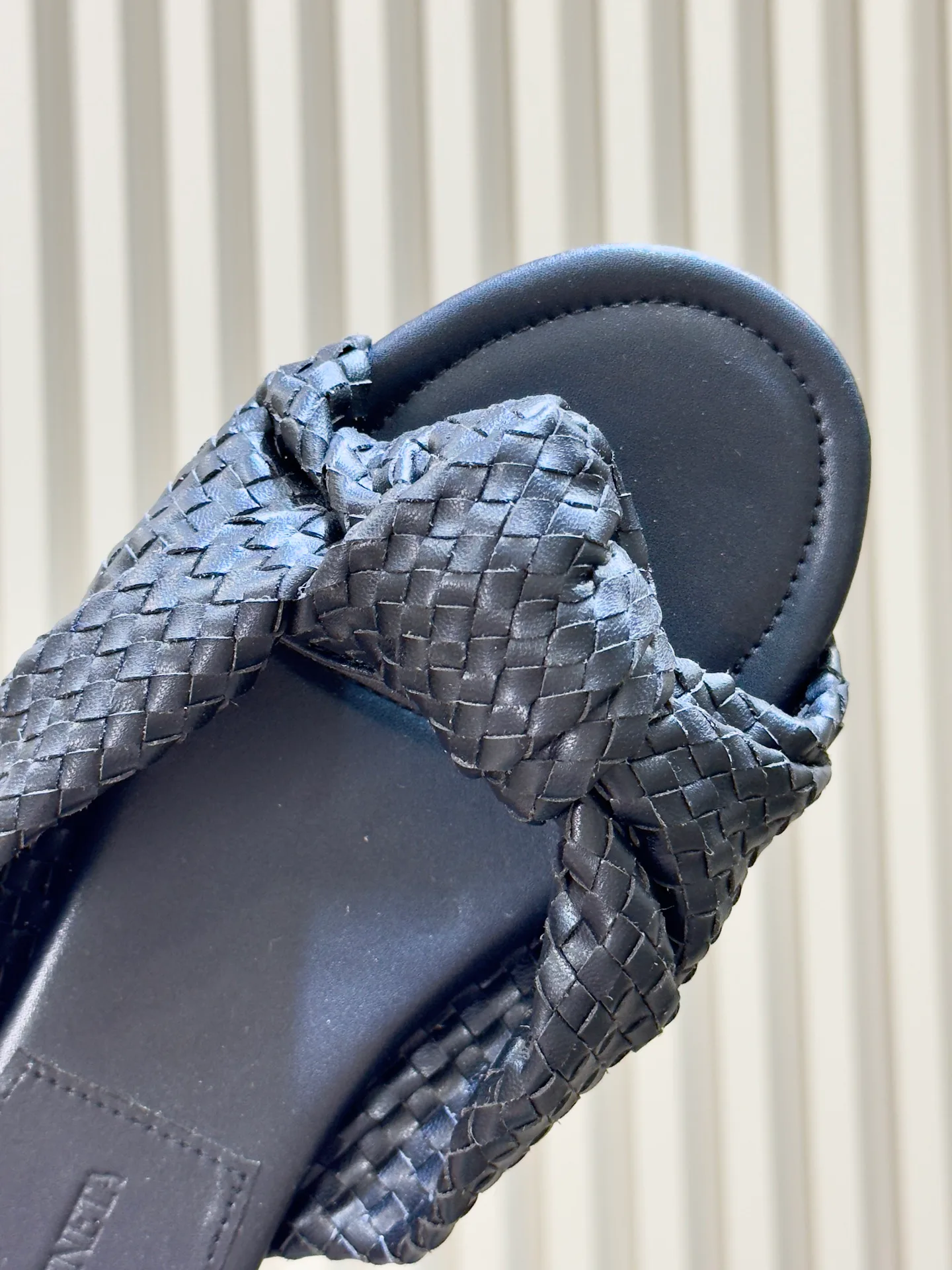 Women's Mules And Clogs BOTTEGA VENETA 18073350