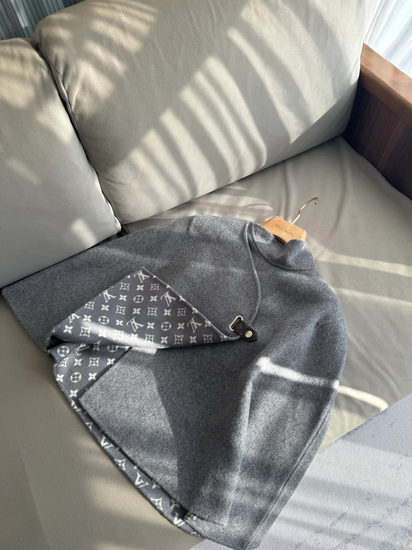 Women's Coats LOUIS VUITTON 18361617