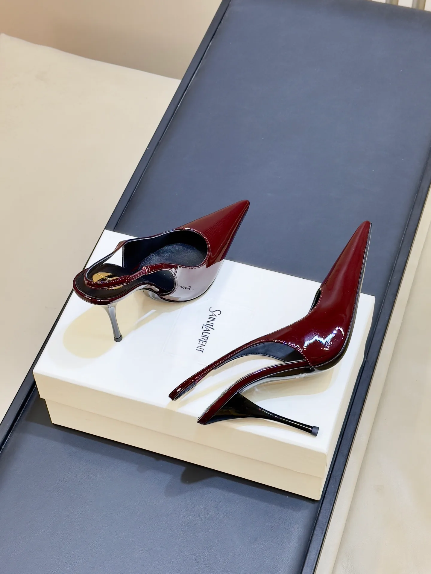 Women's Heels SAINT LAURENT 18073303