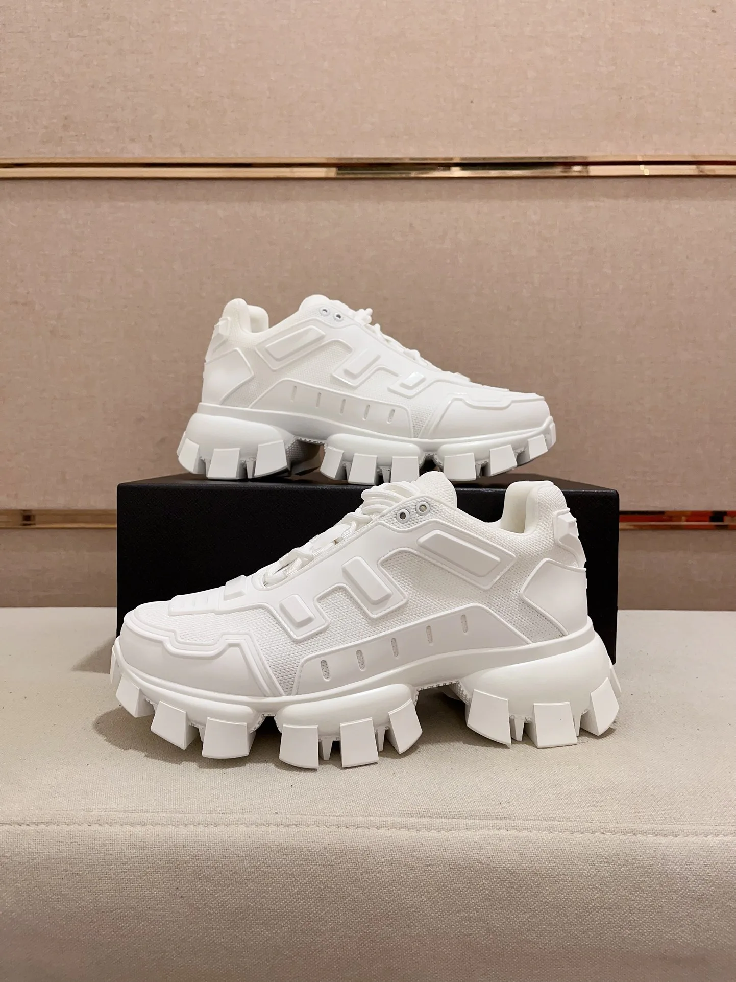 Men's Sneakers PRADA 17955151